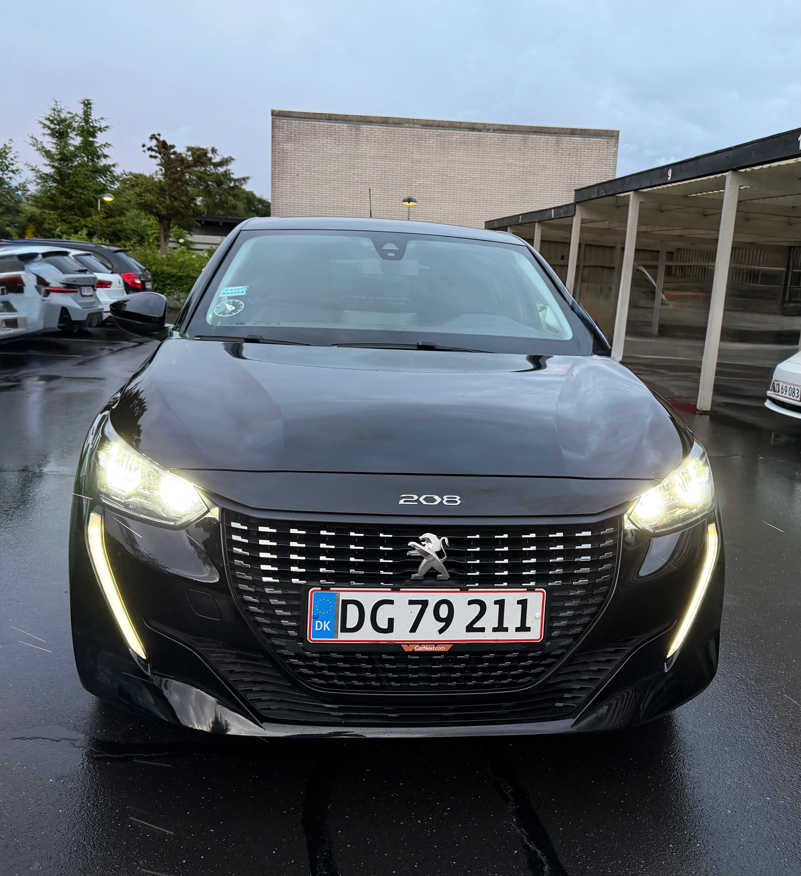 PEUGEOT 208 Thumbnail 18