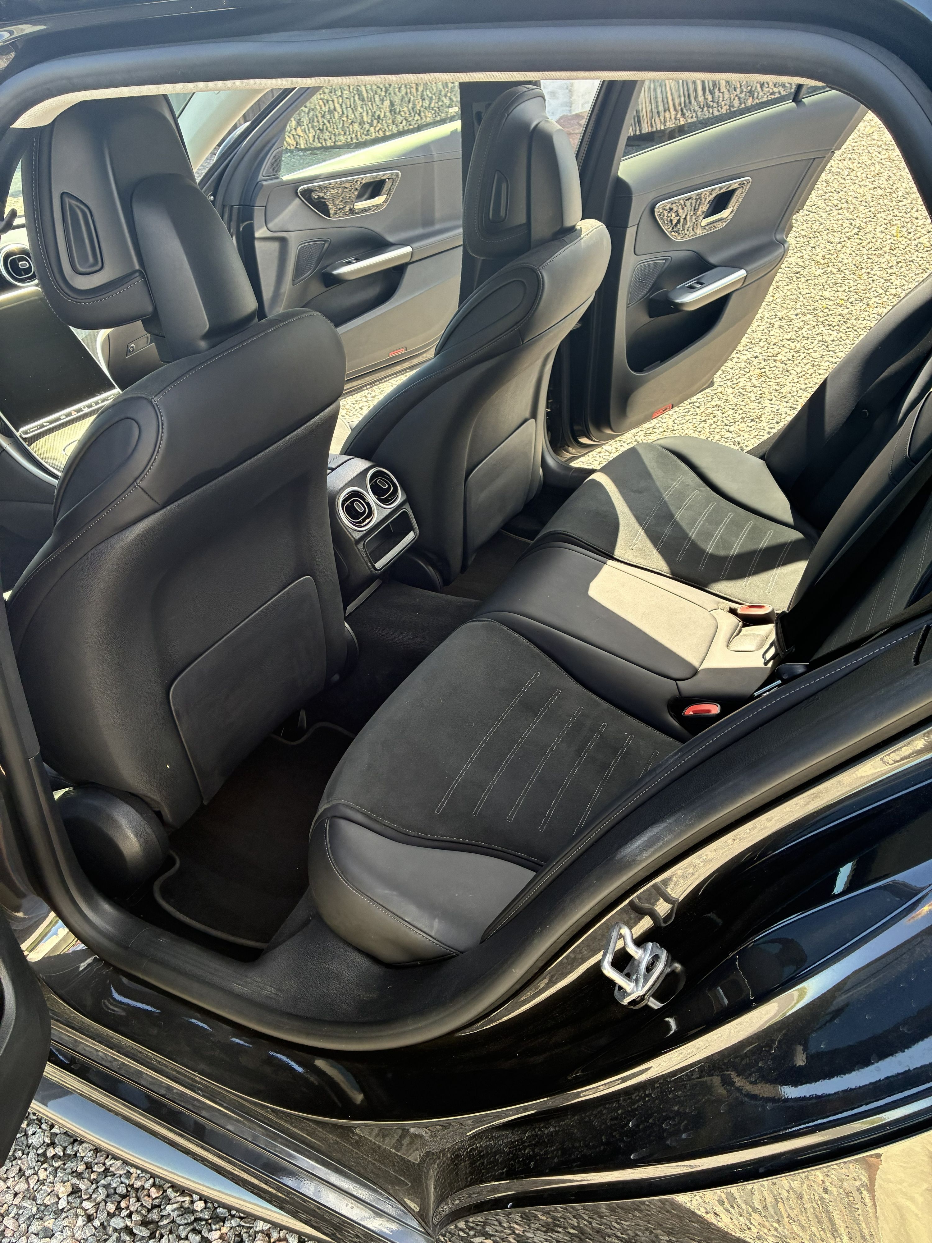 MERCEDES-BENZ C-Klasse Thumbnail 11