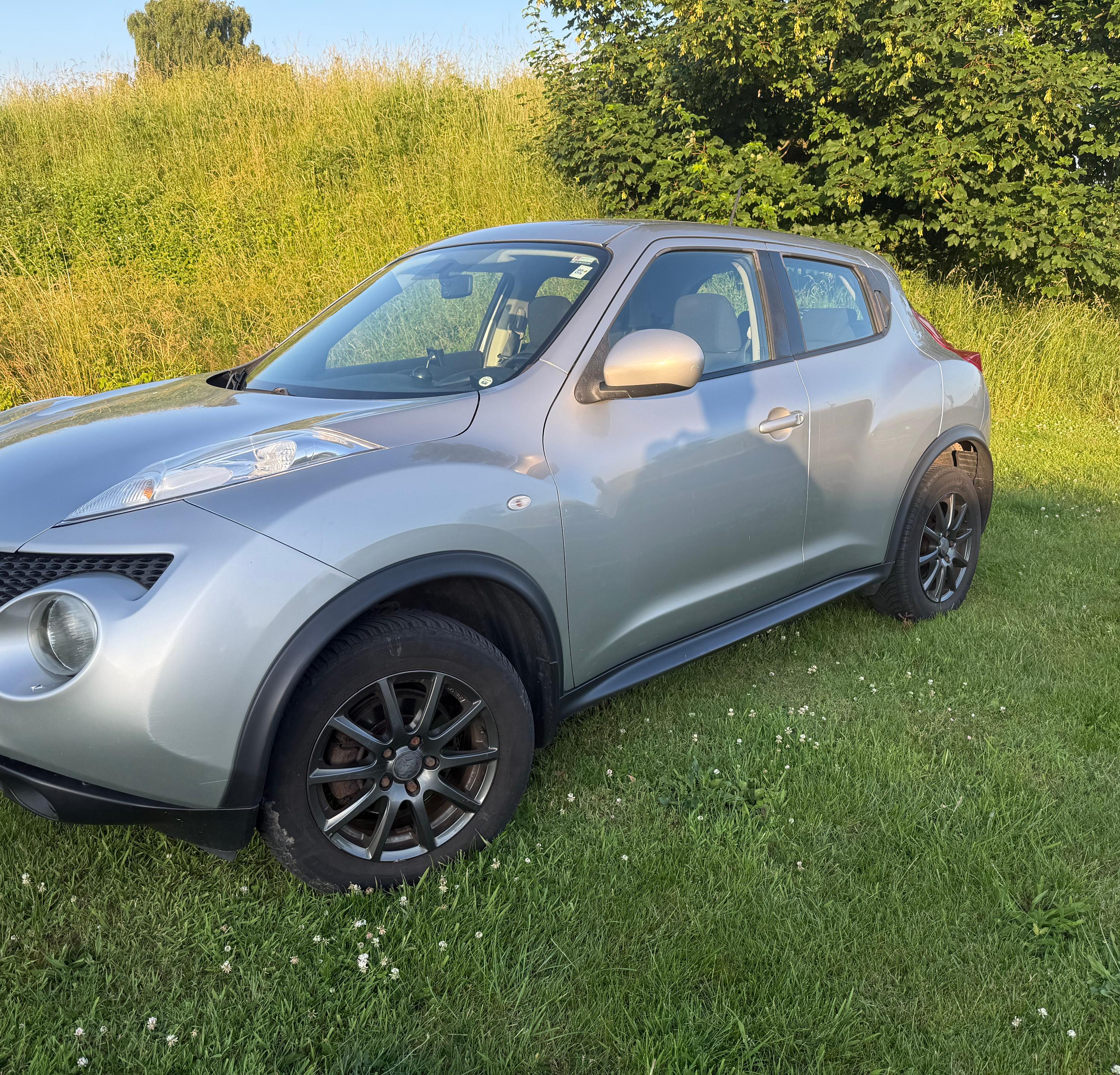 NISSAN Juke