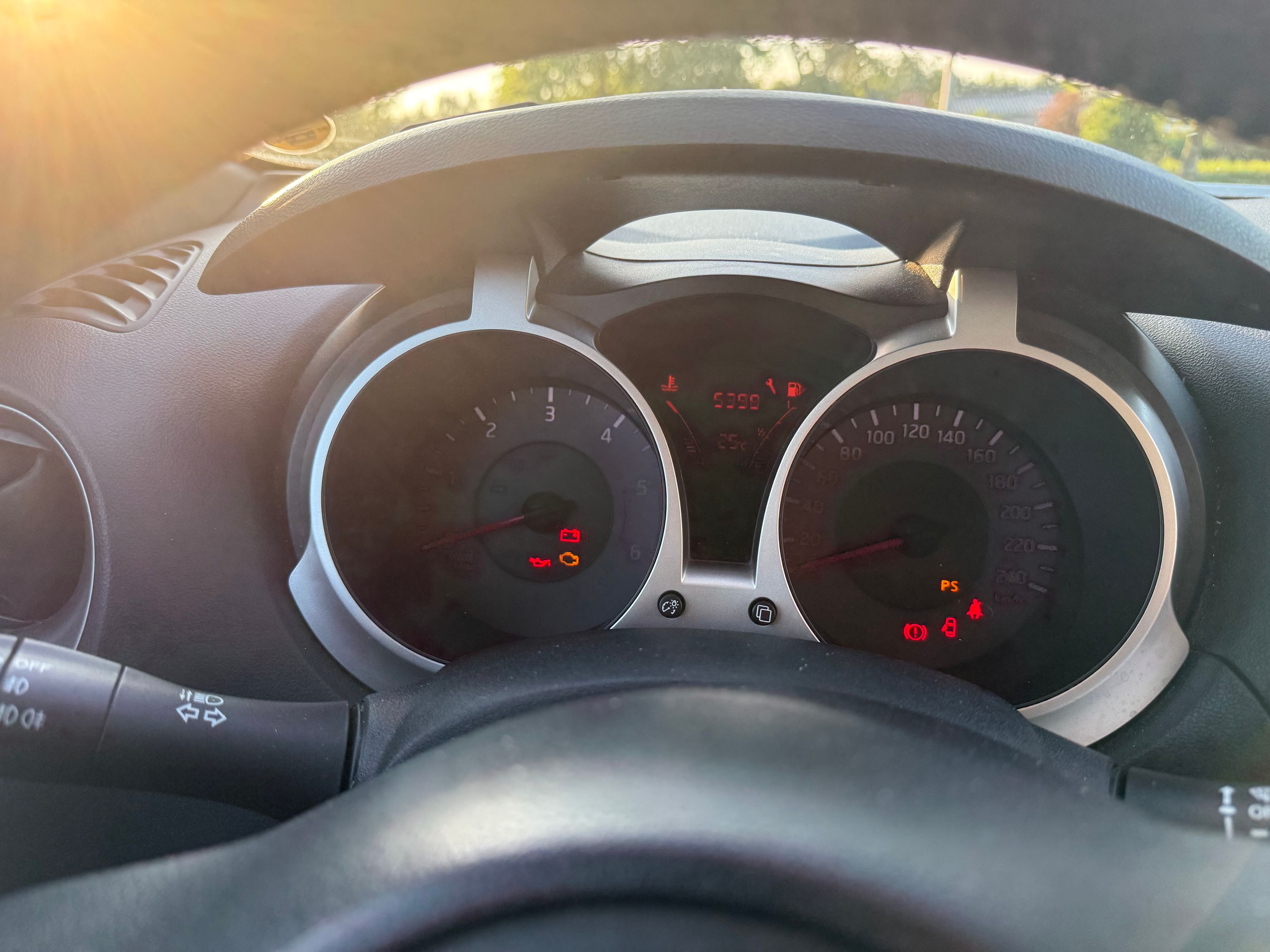 NISSAN Juke Thumbnail 13