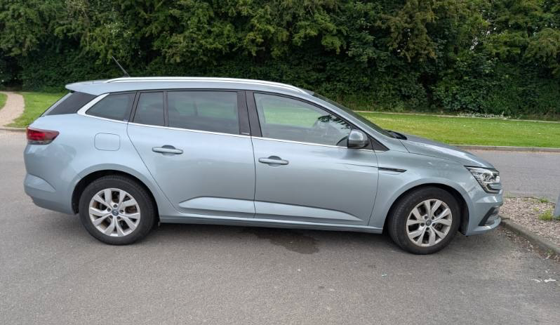 RENAULT Megane Thumbnail 3