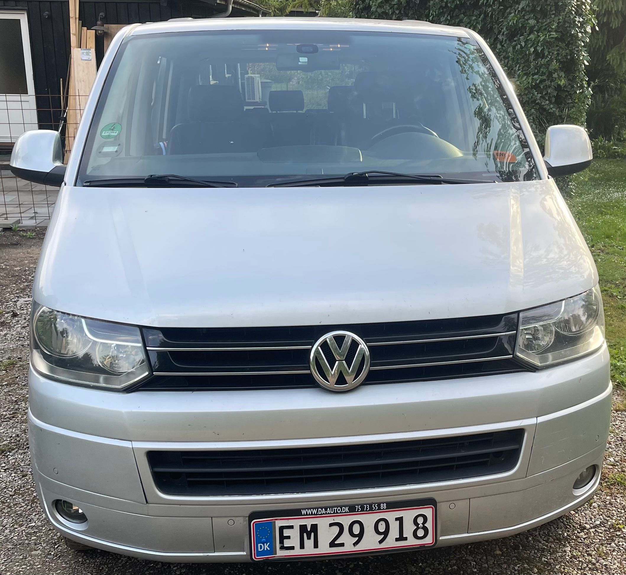 VOLKSWAGEN Multivan Thumbnail 10