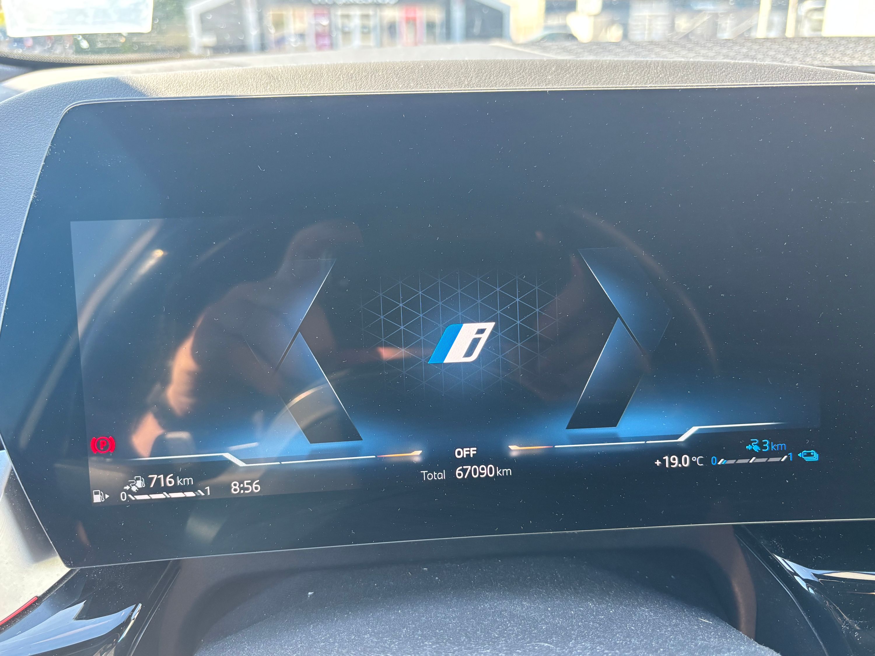 BMW 225e Thumbnail 11