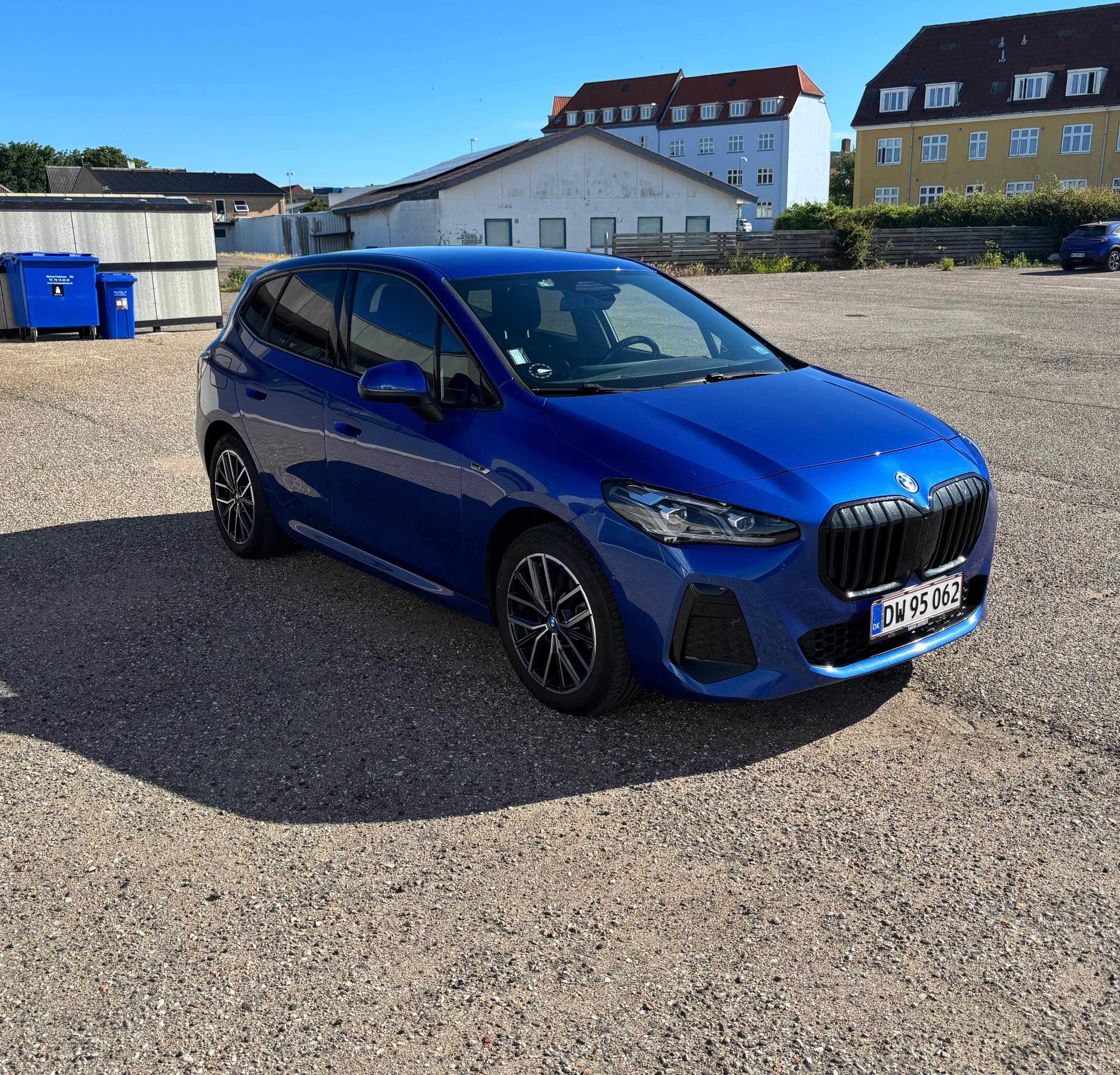 BMW 225e