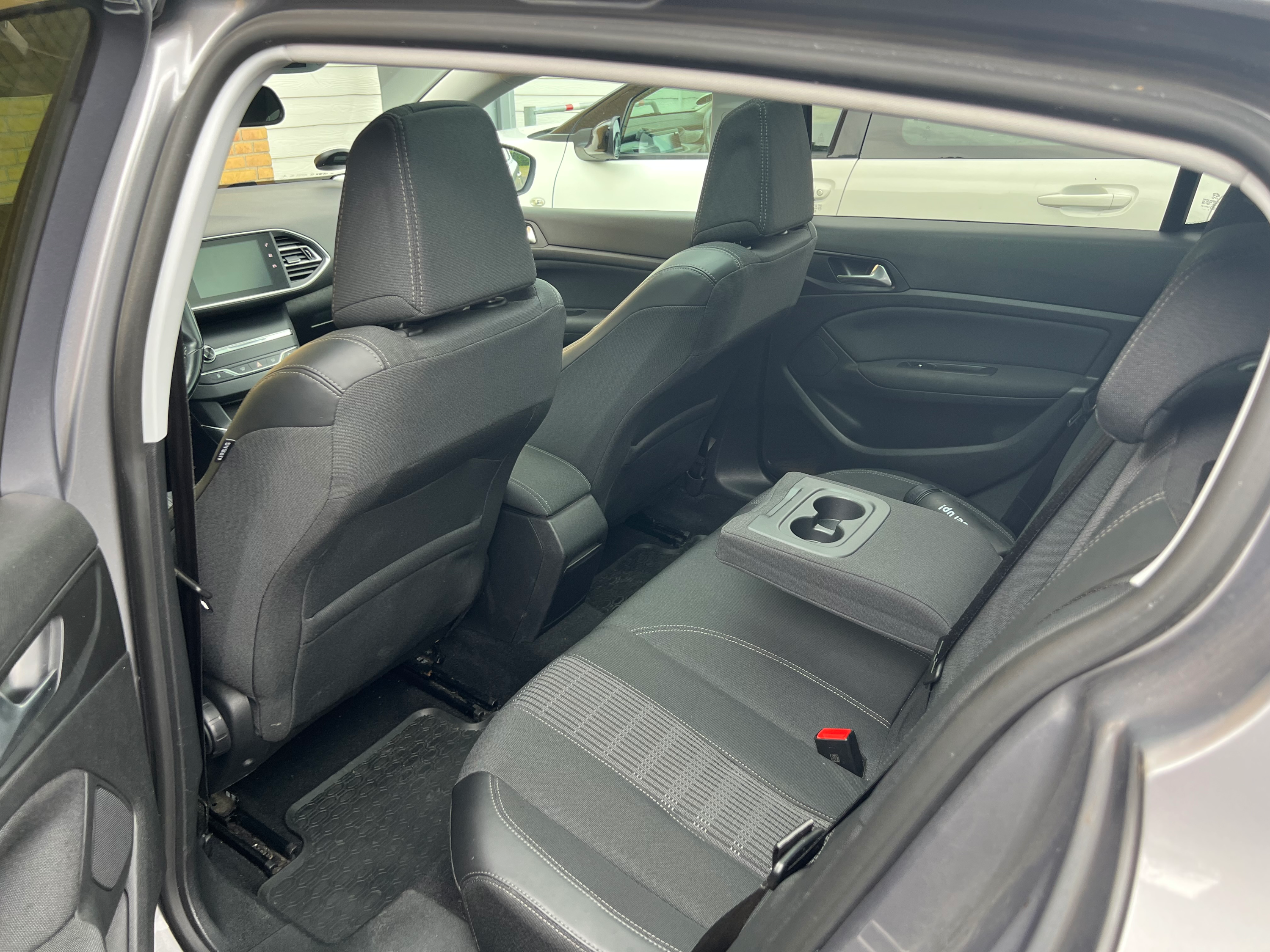 PEUGEOT 308 Thumbnail 11