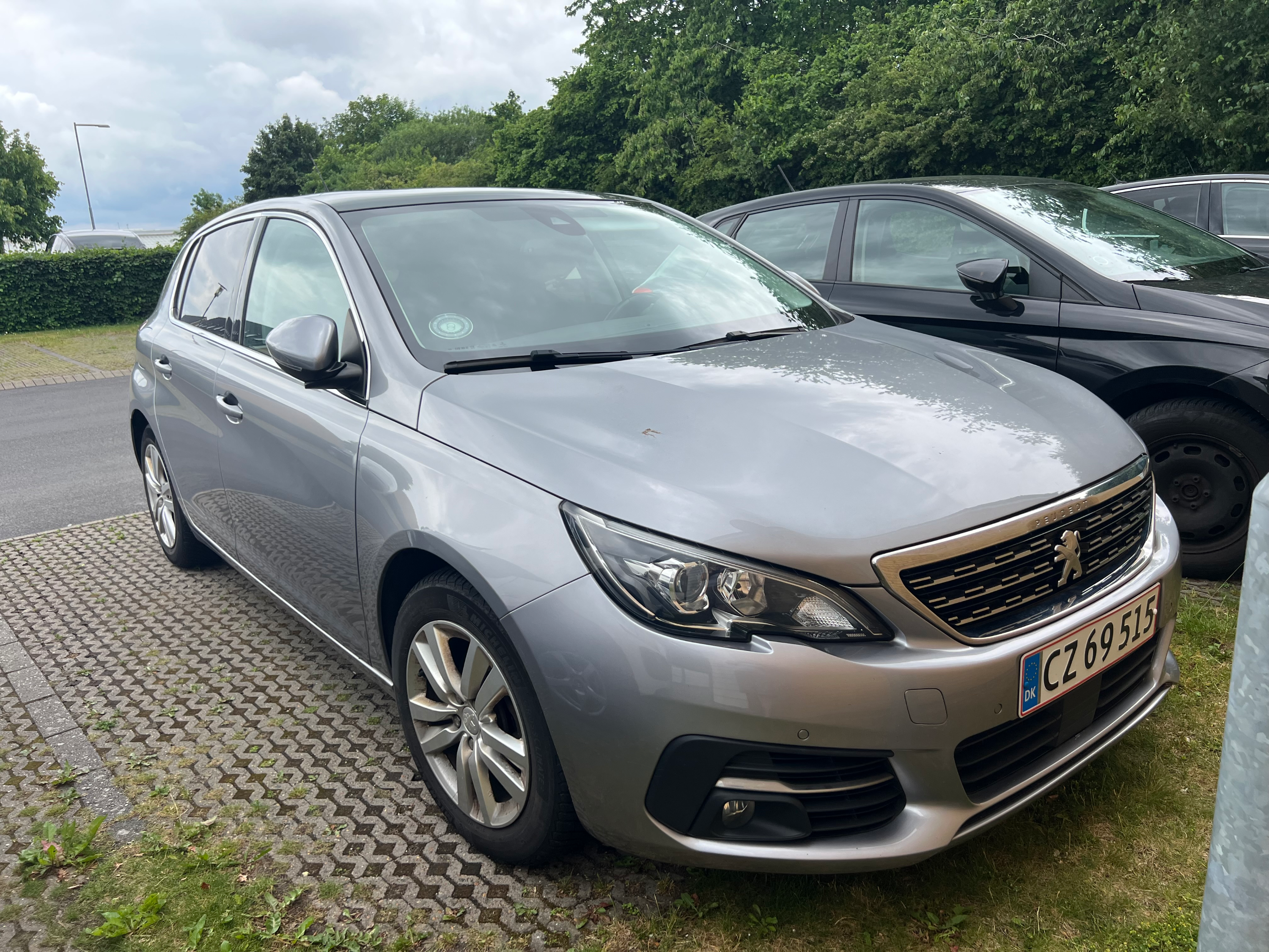 PEUGEOT 308 Thumbnail 4