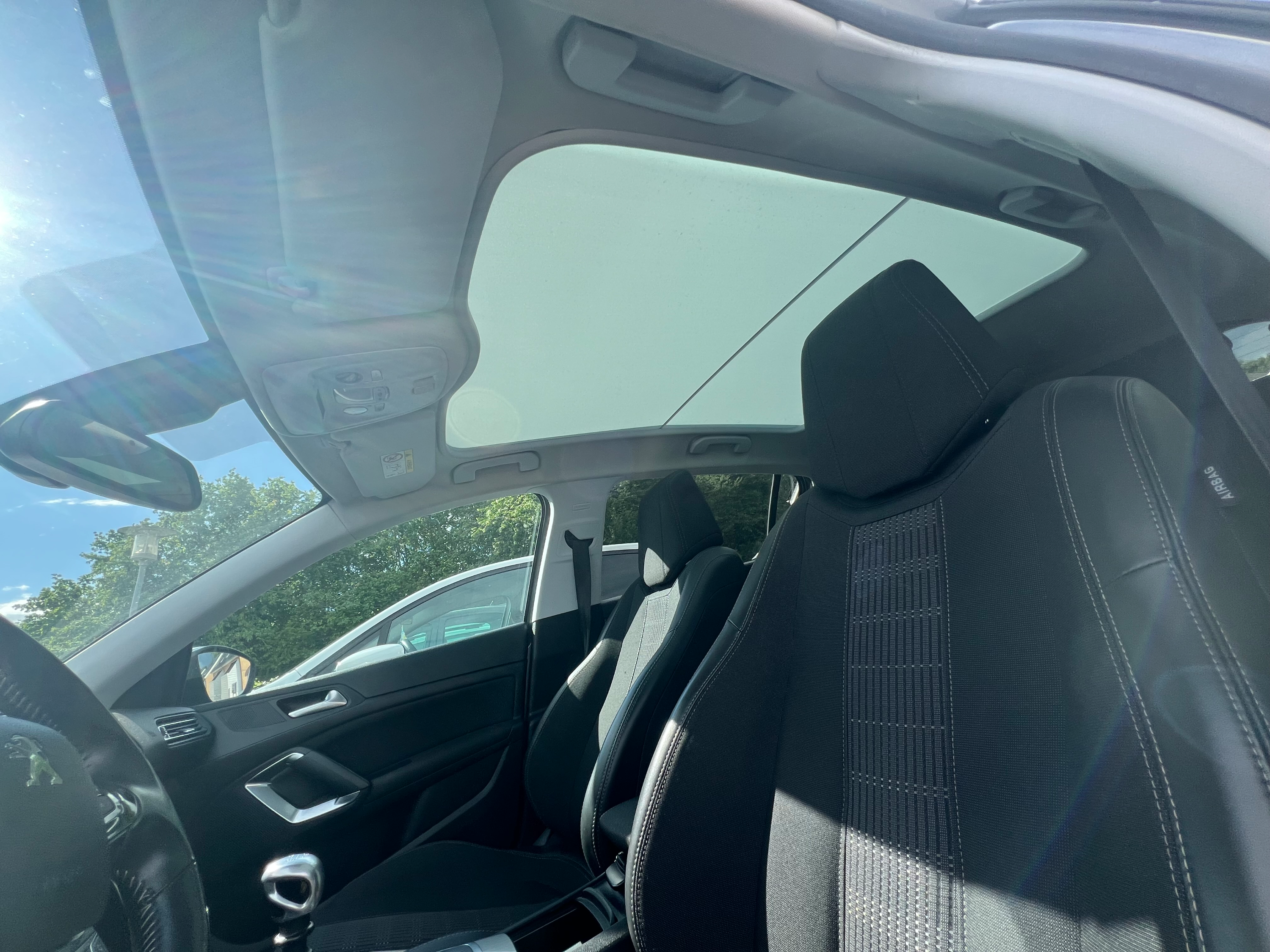 PEUGEOT 308 Thumbnail 10