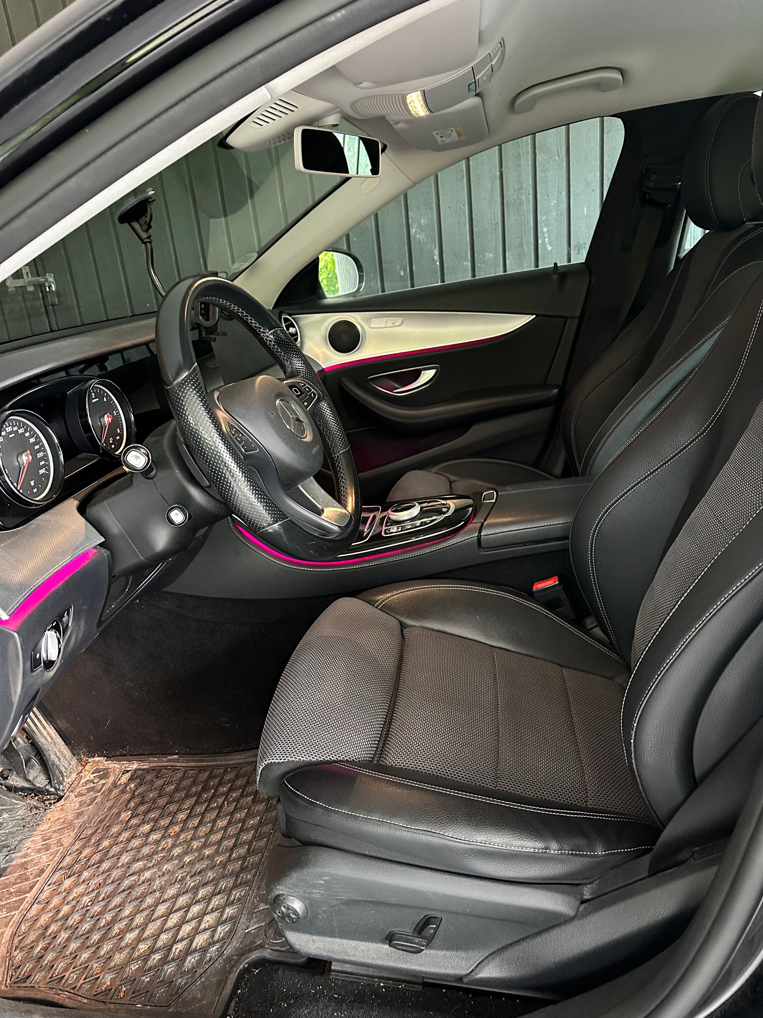 MERCEDES-BENZ E-Klasse Thumbnail 3