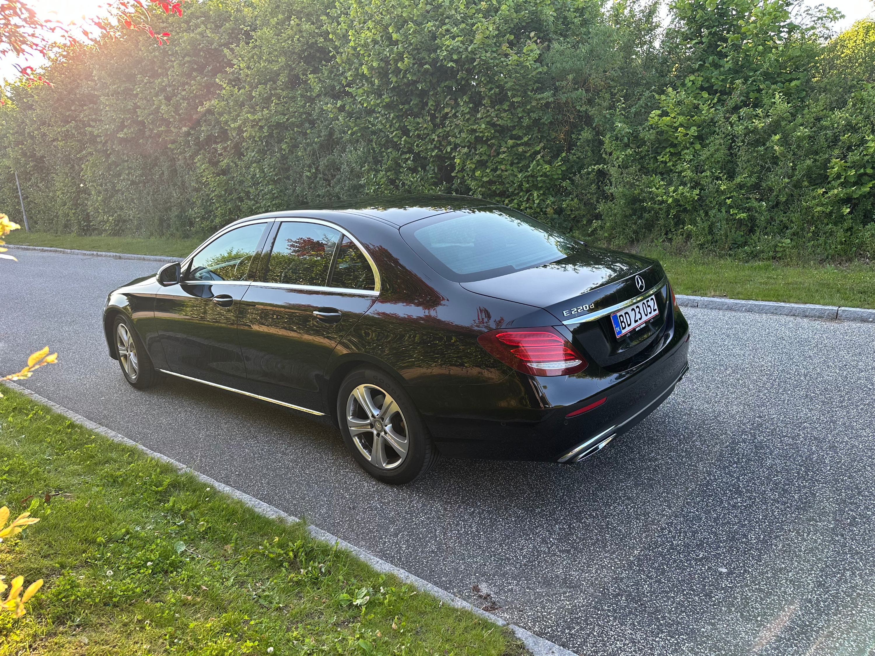 MERCEDES-BENZ E-Klasse Thumbnail 10