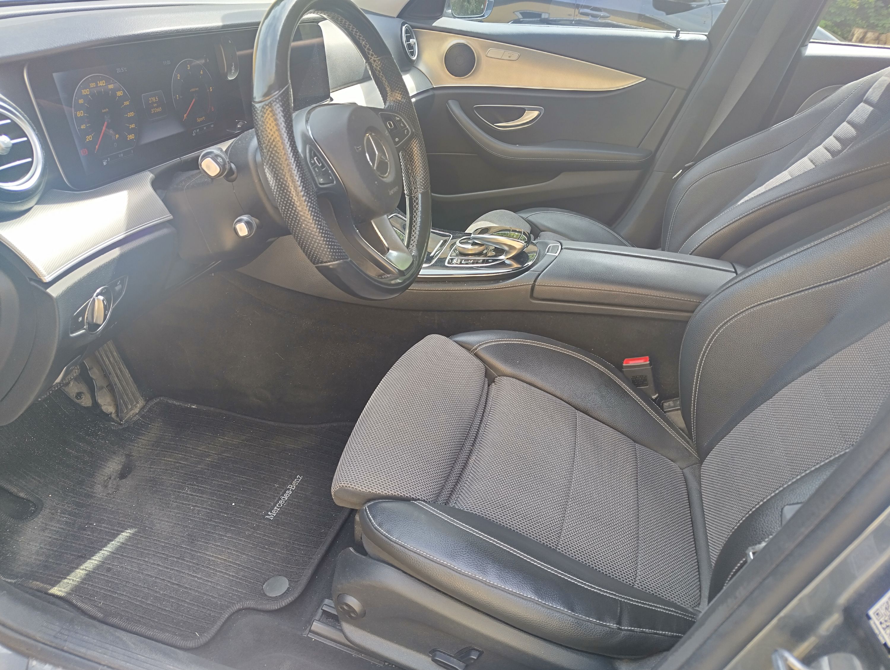 MERCEDES-BENZ E-Klasse Thumbnail 10
