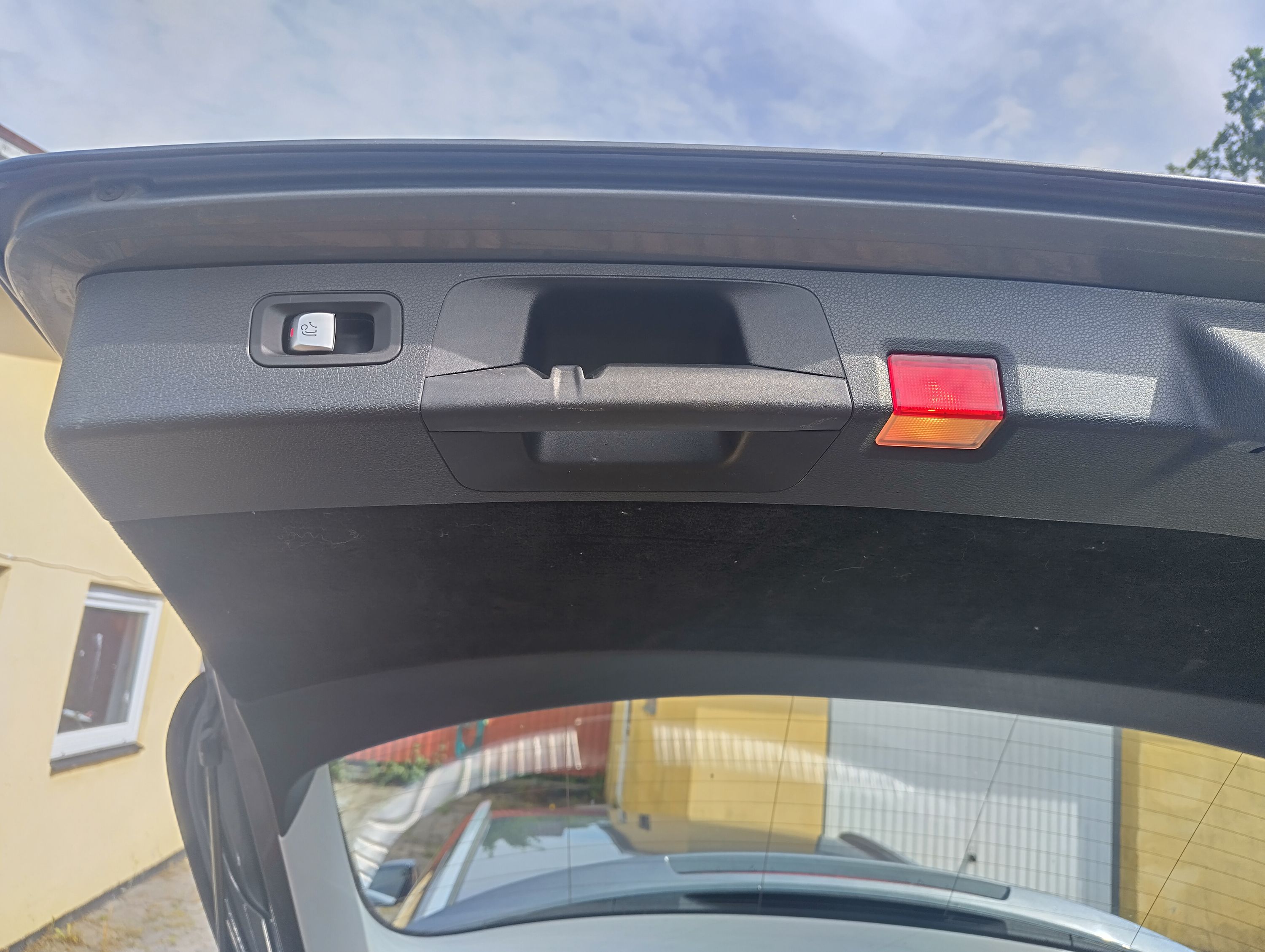 MERCEDES-BENZ E-Klasse Thumbnail 11