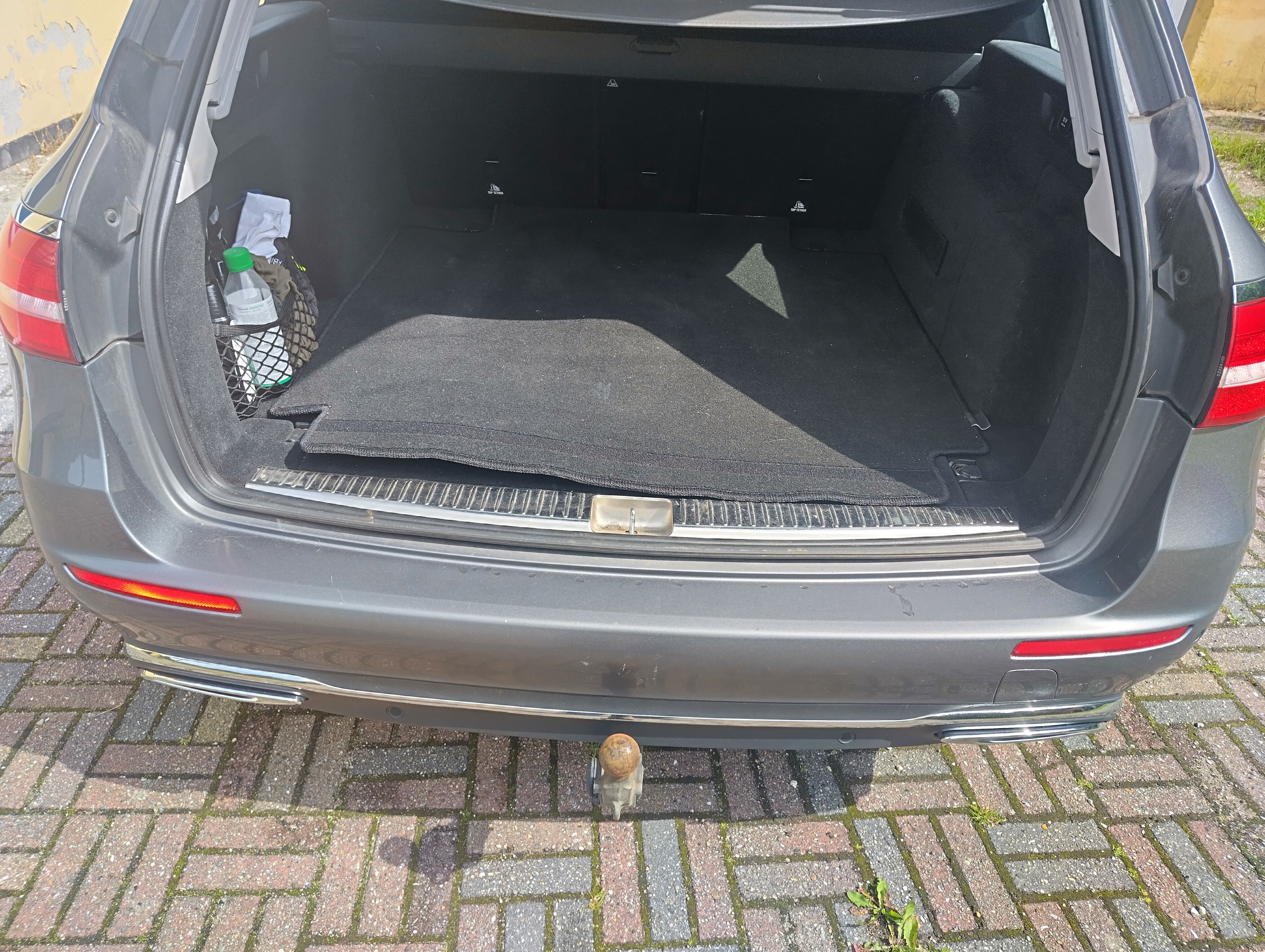 MERCEDES-BENZ E-Klasse Thumbnail 8
