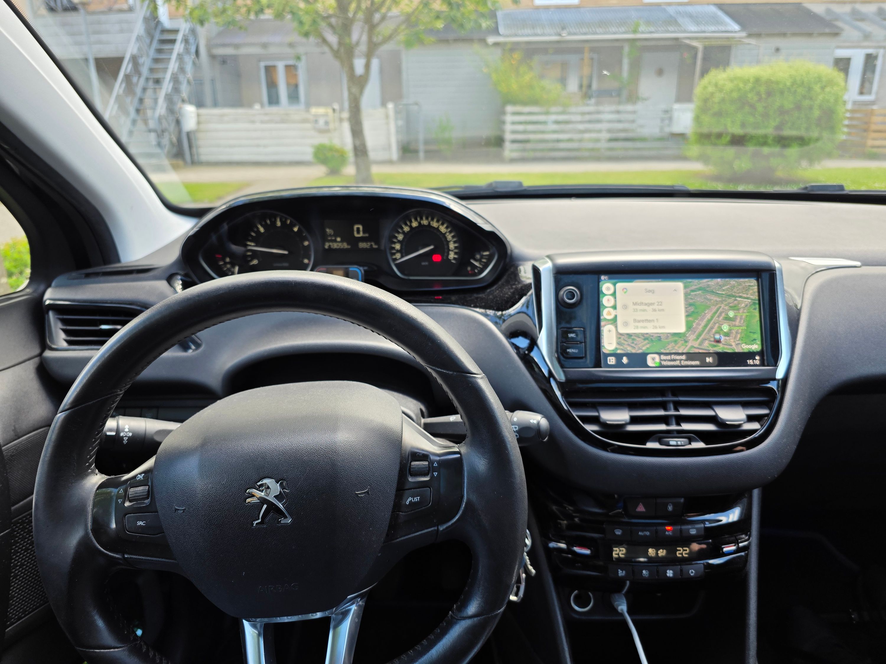 PEUGEOT 208 Thumbnail 7