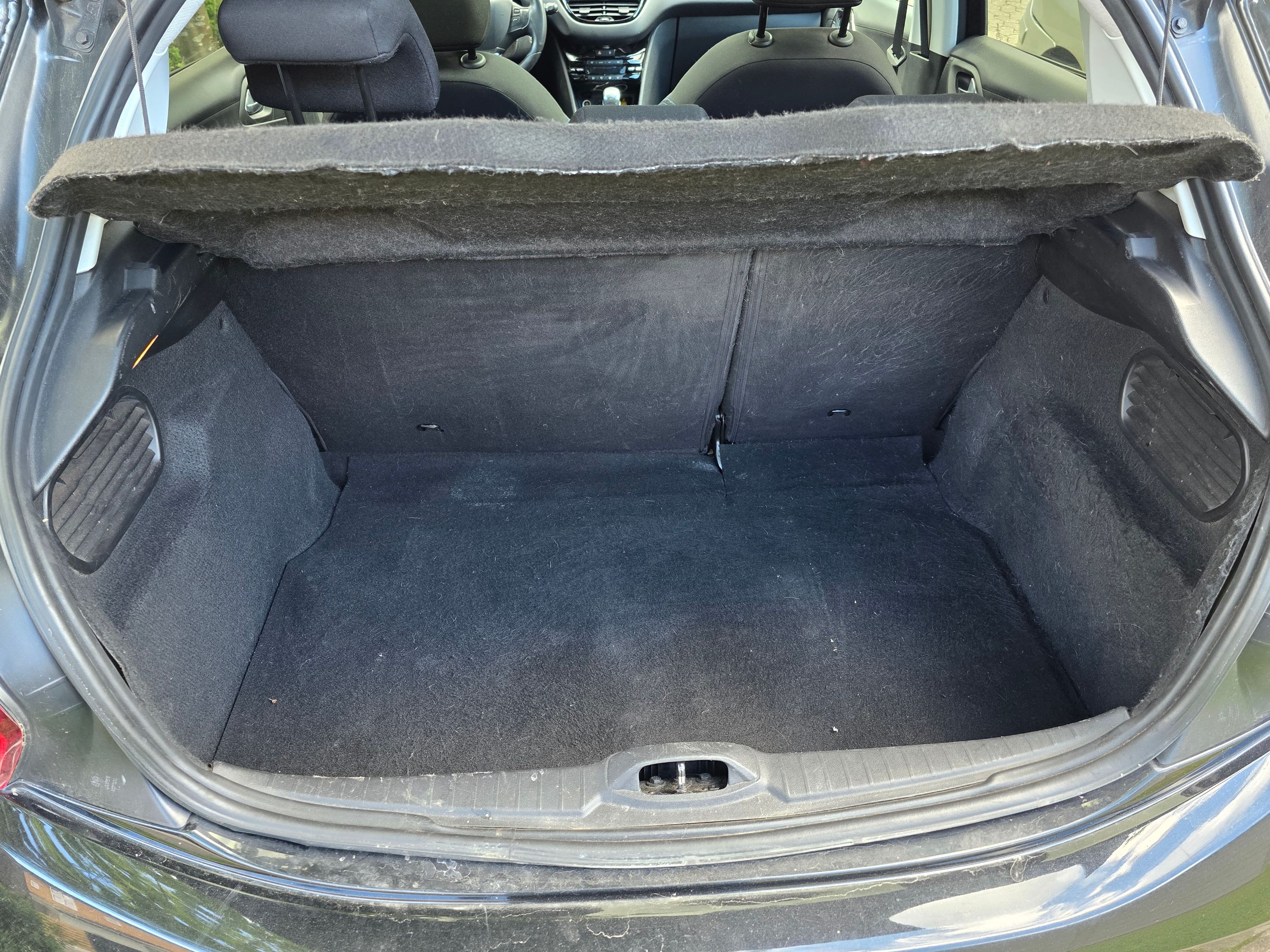 PEUGEOT 208 Thumbnail 8