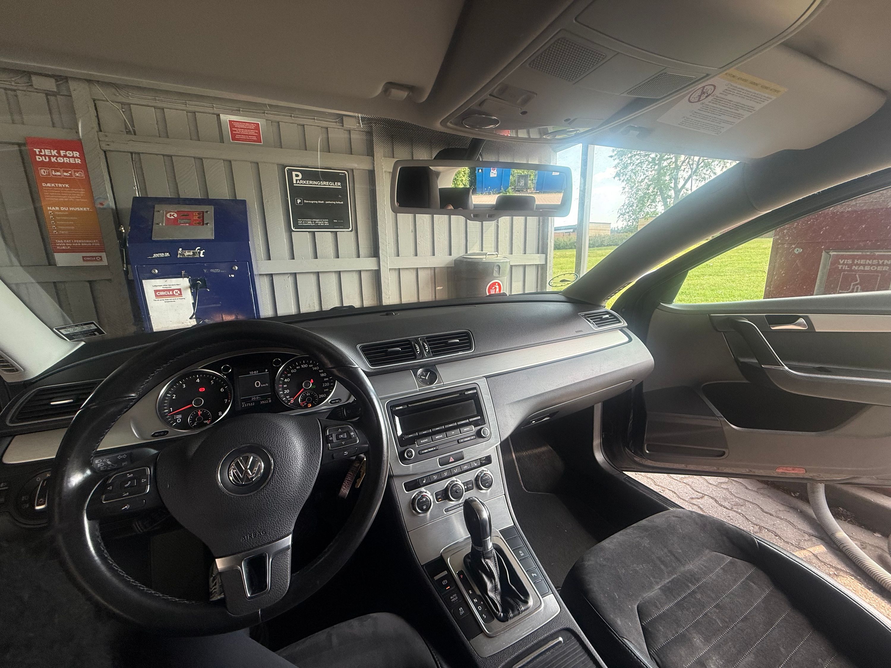 VOLKSWAGEN Passat Variant Thumbnail 3