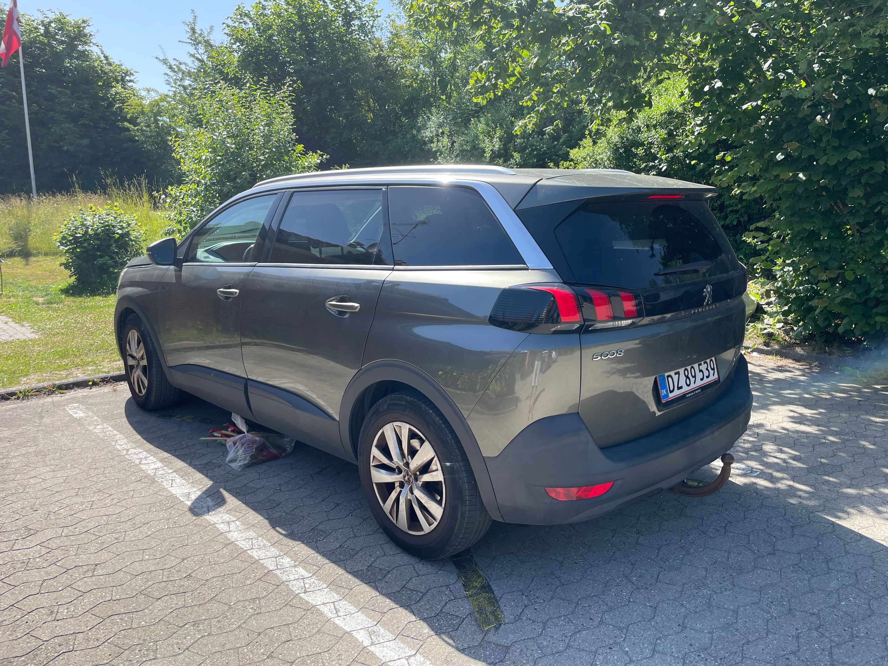 PEUGEOT 5008 Thumbnail 4