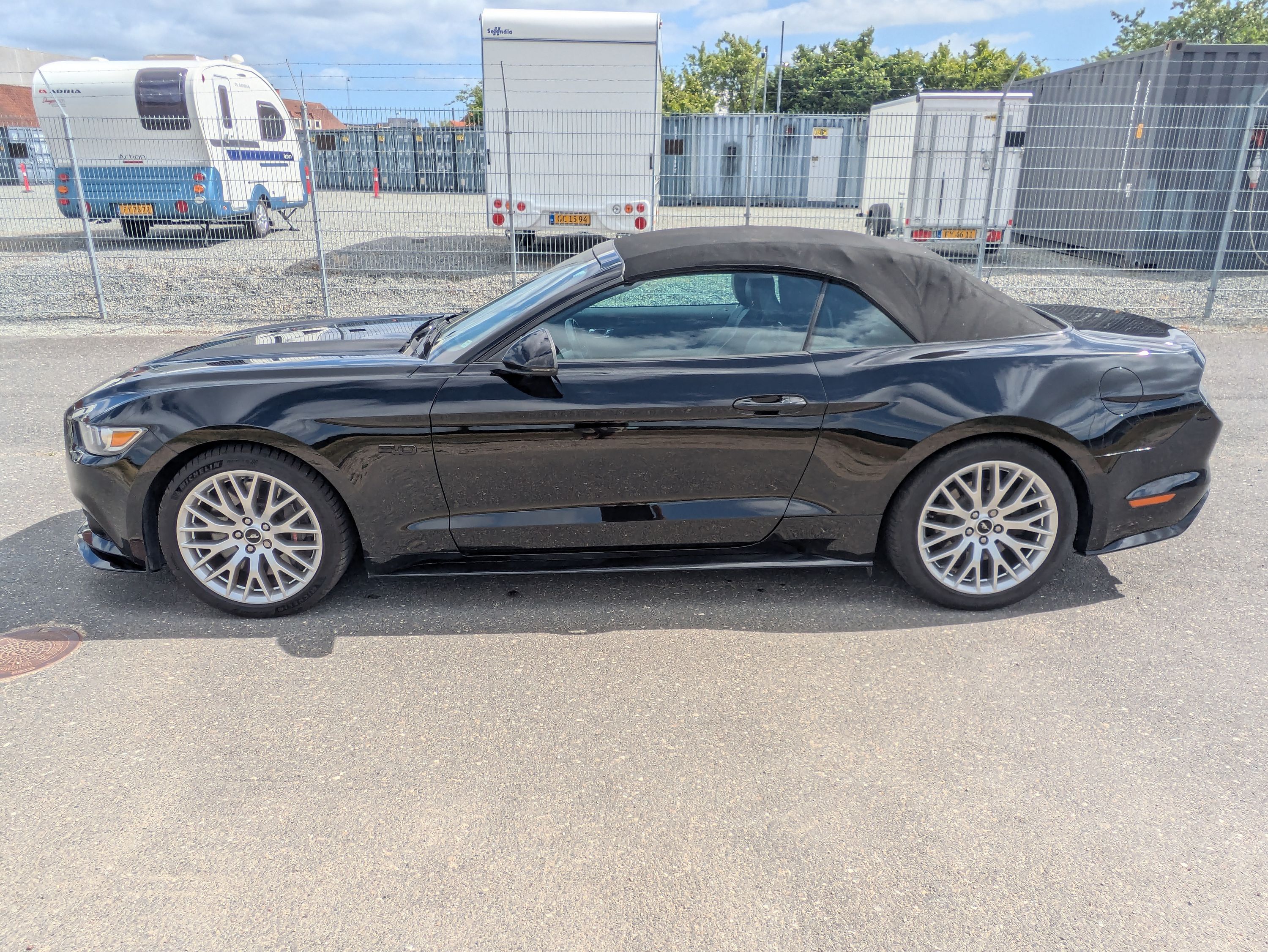 FORD Mustang Thumbnail 7