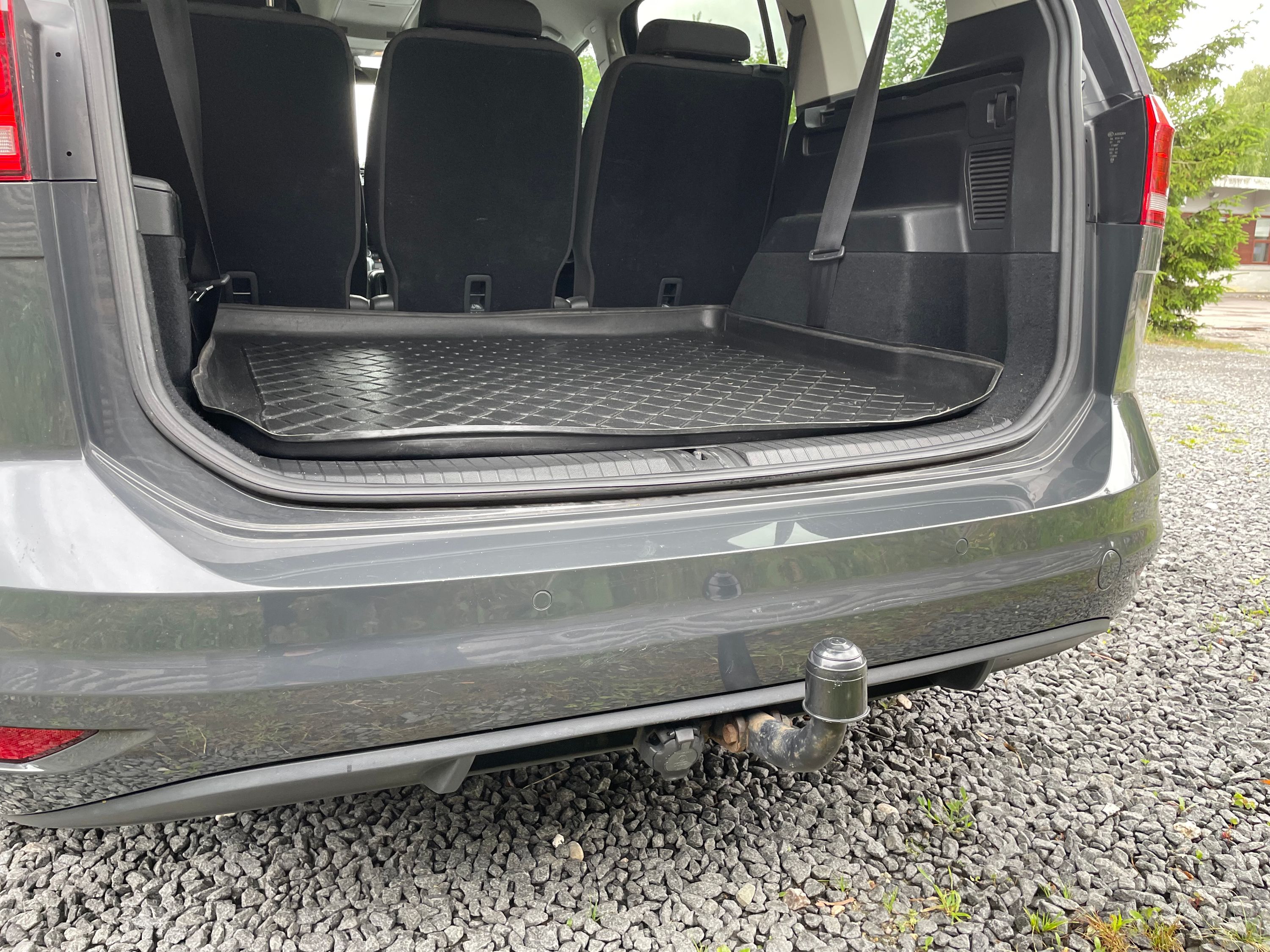 VOLKSWAGEN Touran Thumbnail 12