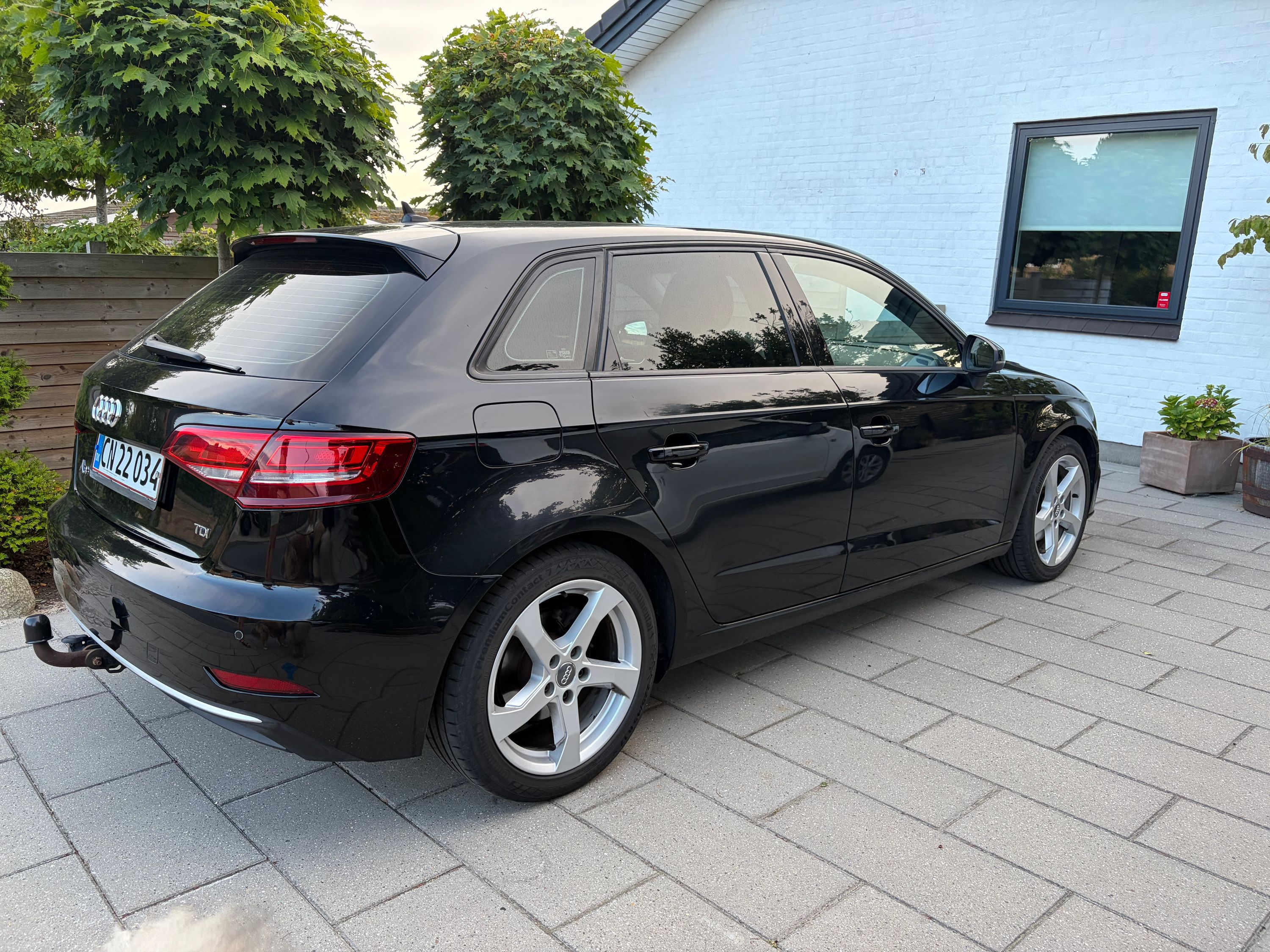 AUDI A3 Sportback Thumbnail 4