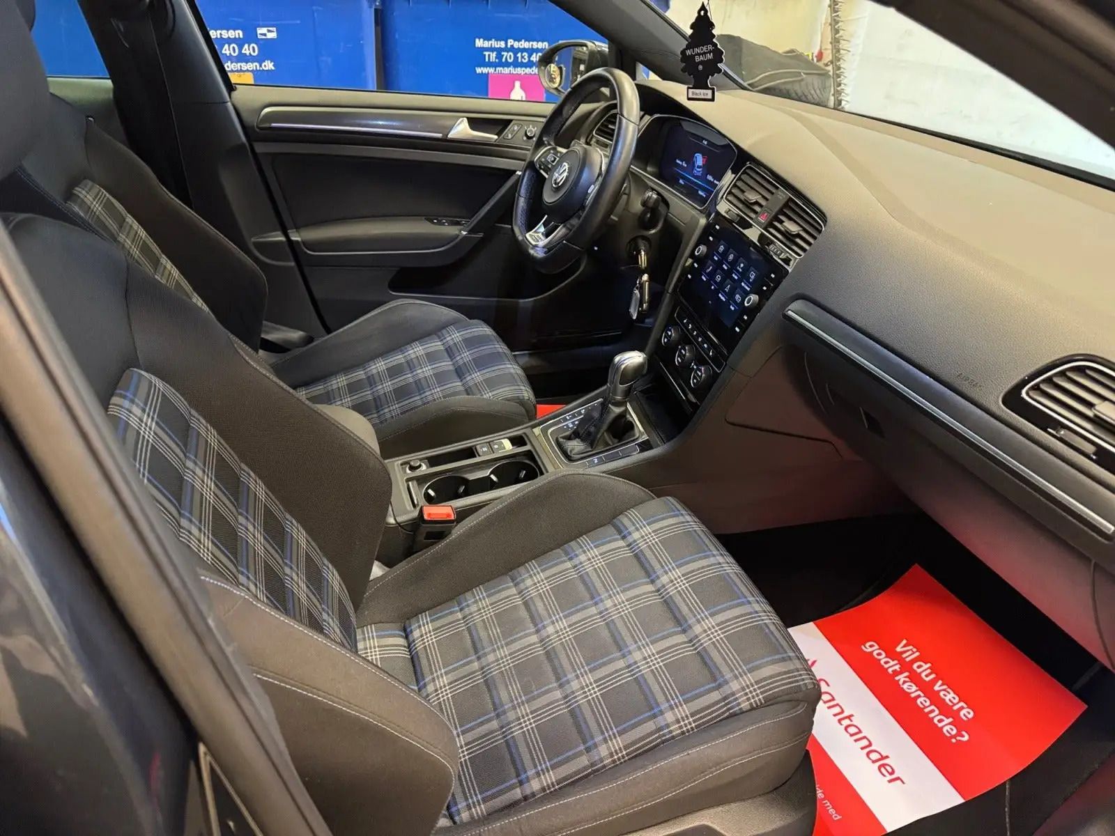 VOLKSWAGEN Golf Thumbnail 9
