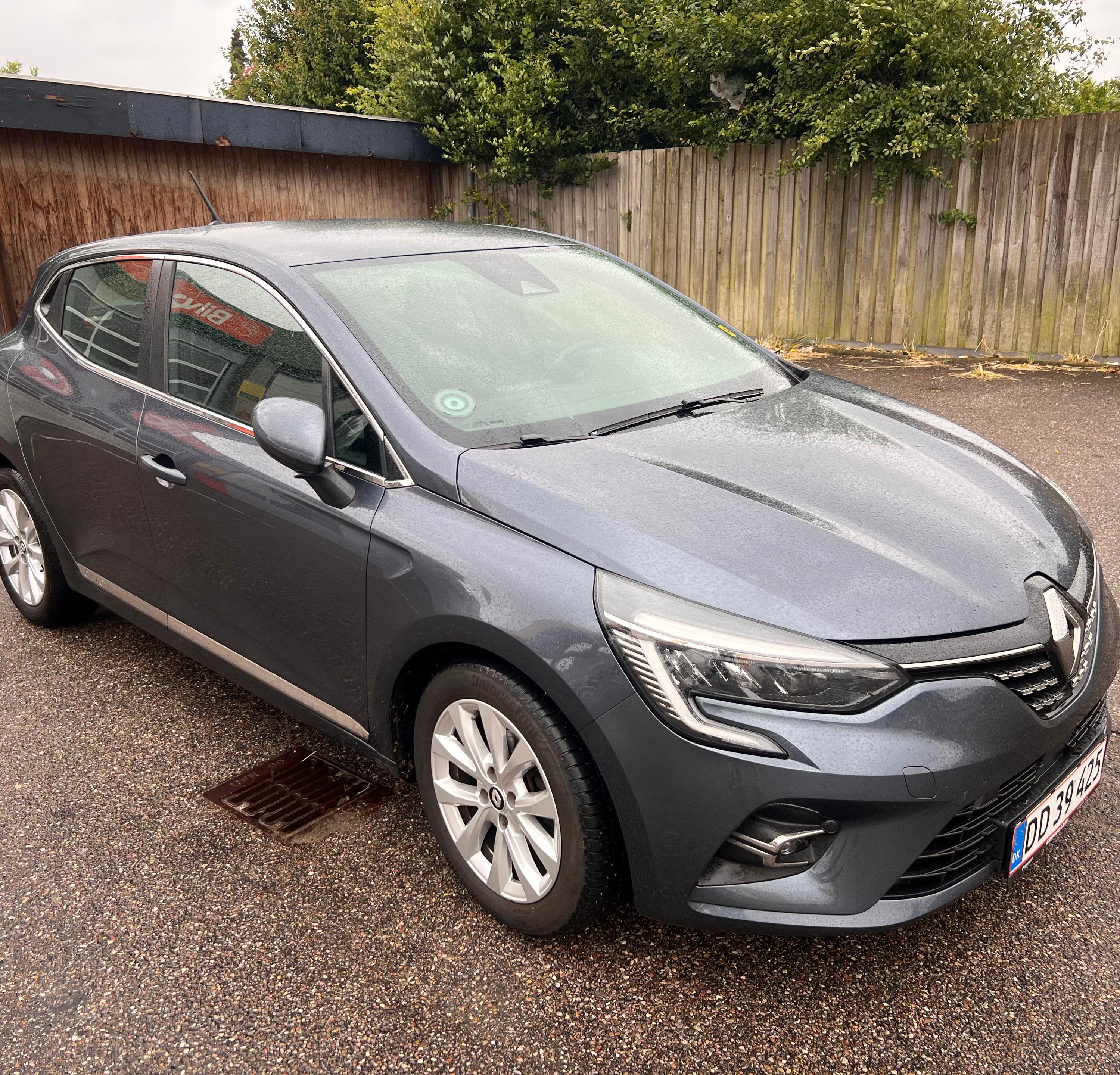 RENAULT Clio