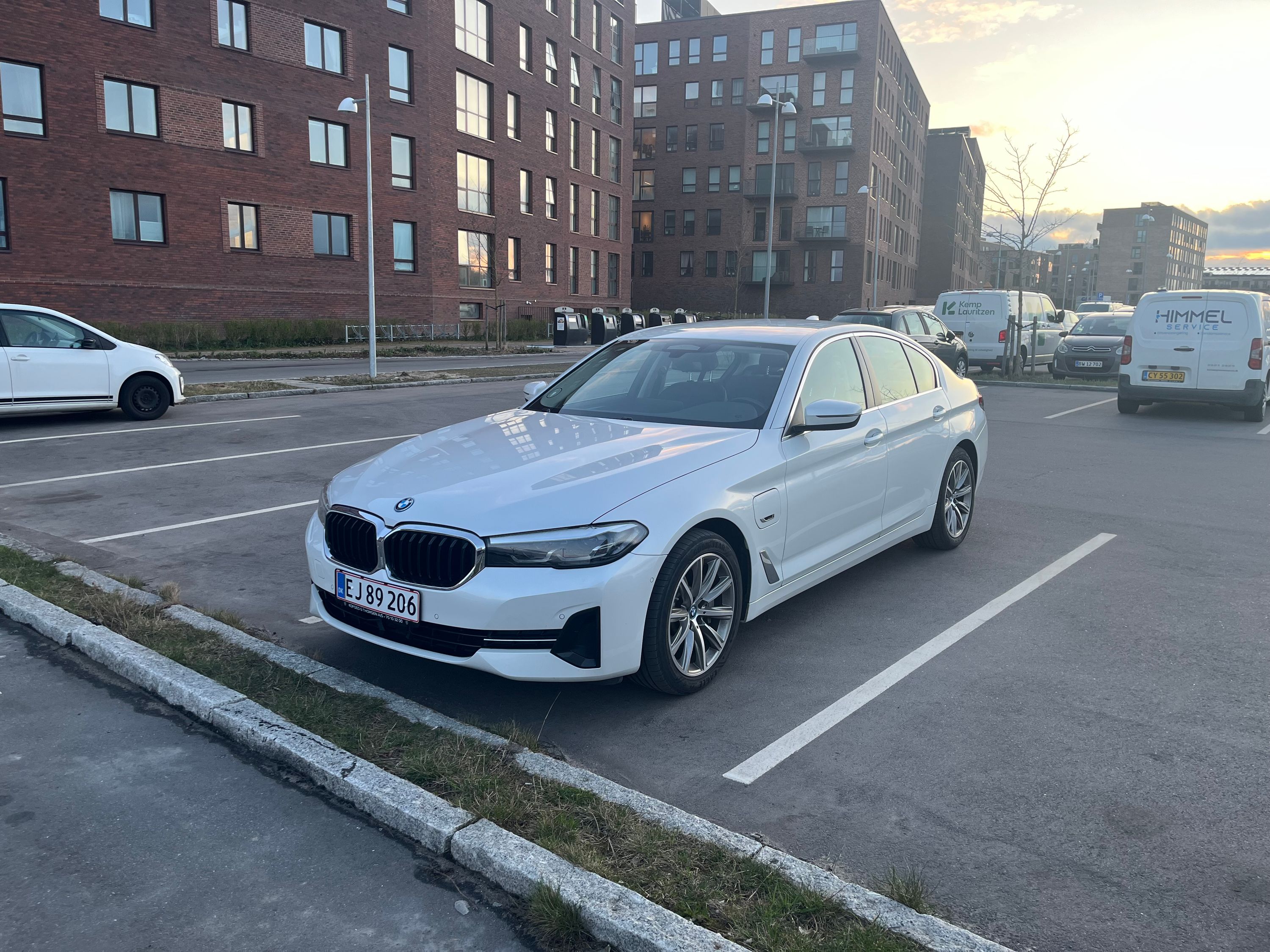 BMW 5-Serie Thumbnail 2