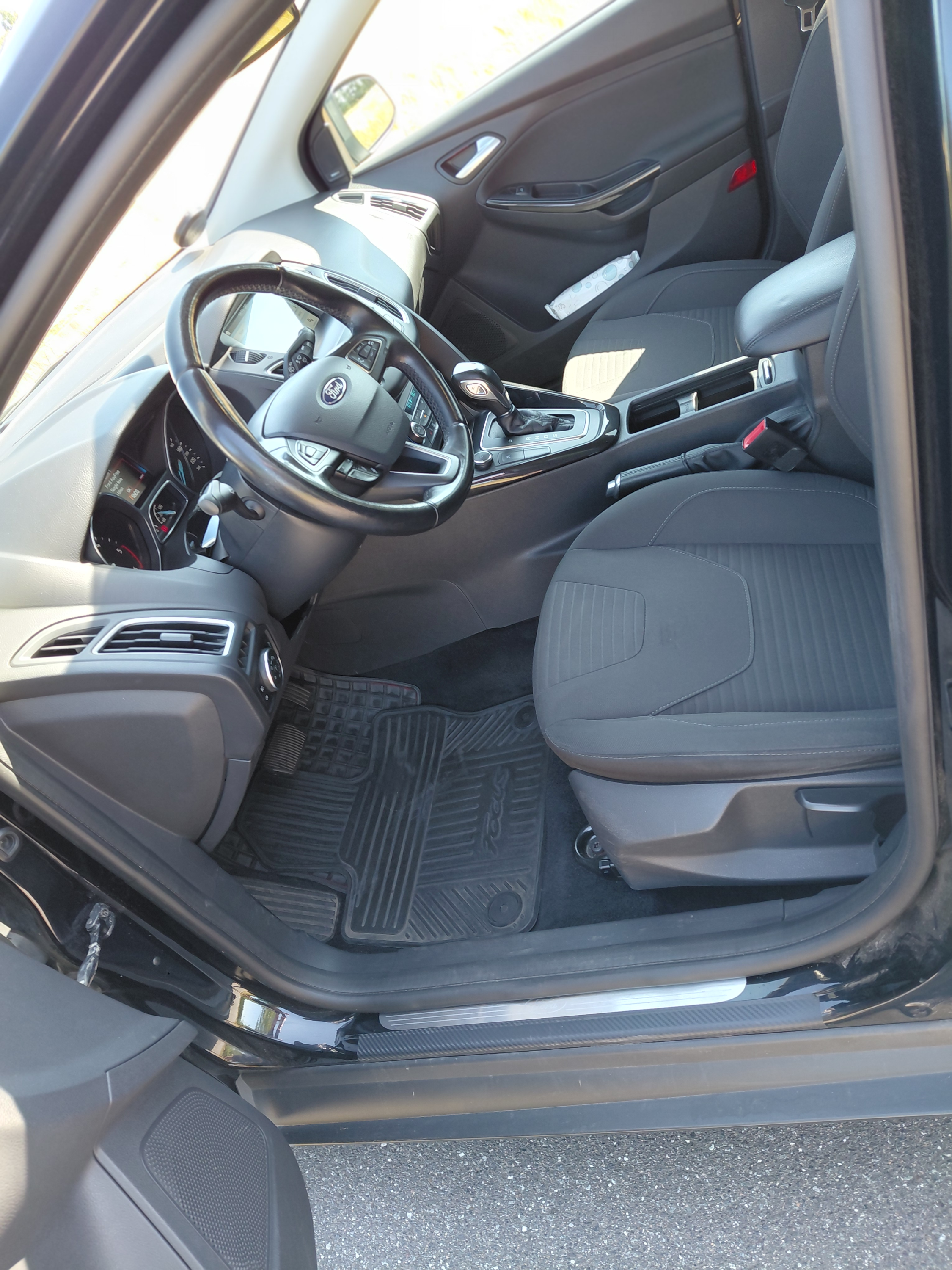 FORD Focus Thumbnail 12