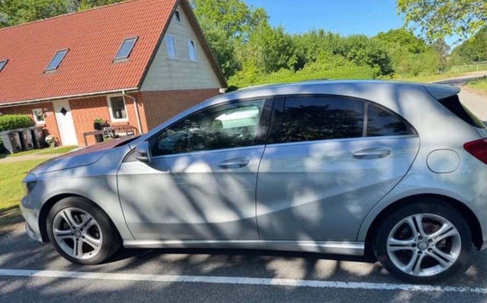 MERCEDES-BENZ A-Klasse Thumbnail 2