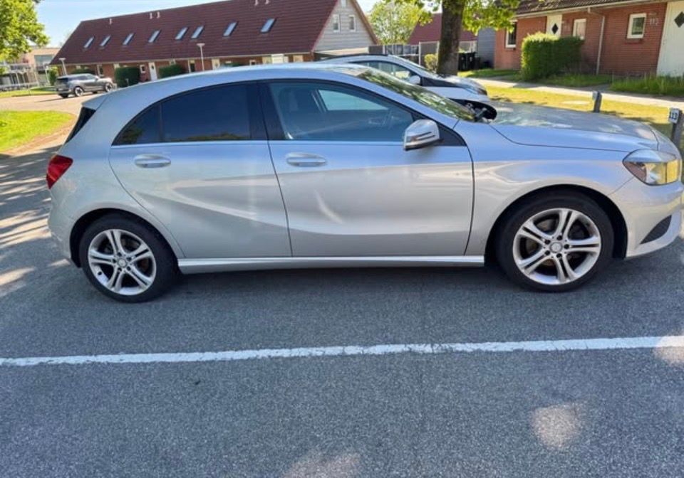 MERCEDES-BENZ A-Klasse Thumbnail 4