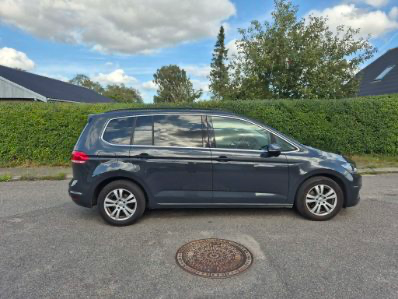 VOLKSWAGEN Touran Thumbnail 2