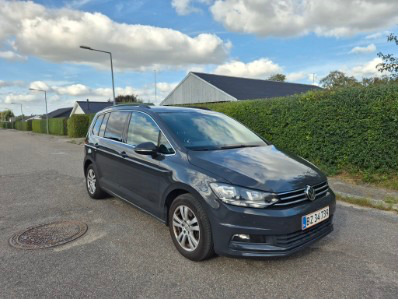 VOLKSWAGEN Touran Thumbnail 9