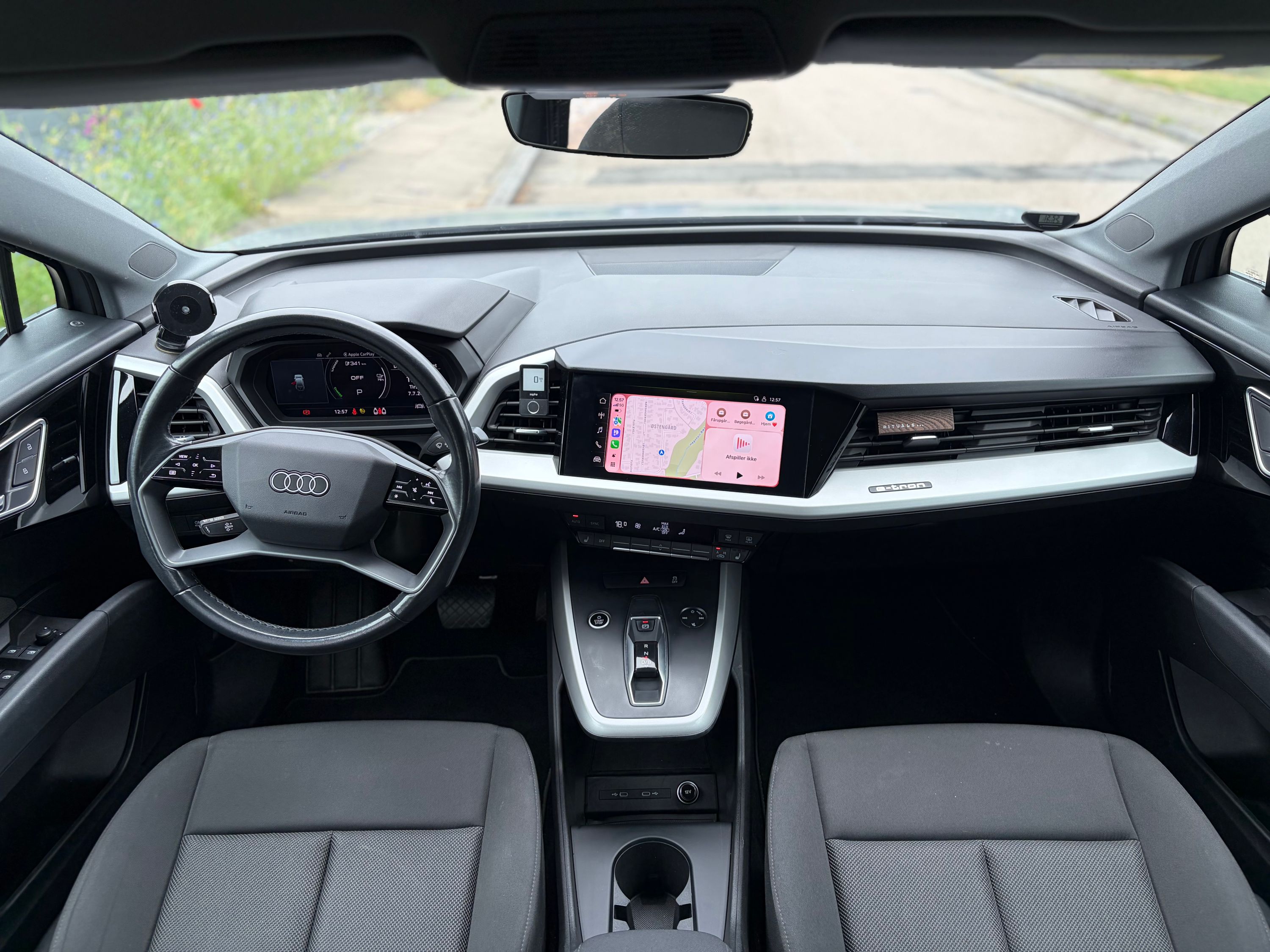 AUDI Q4 40 E-Tron Thumbnail 9