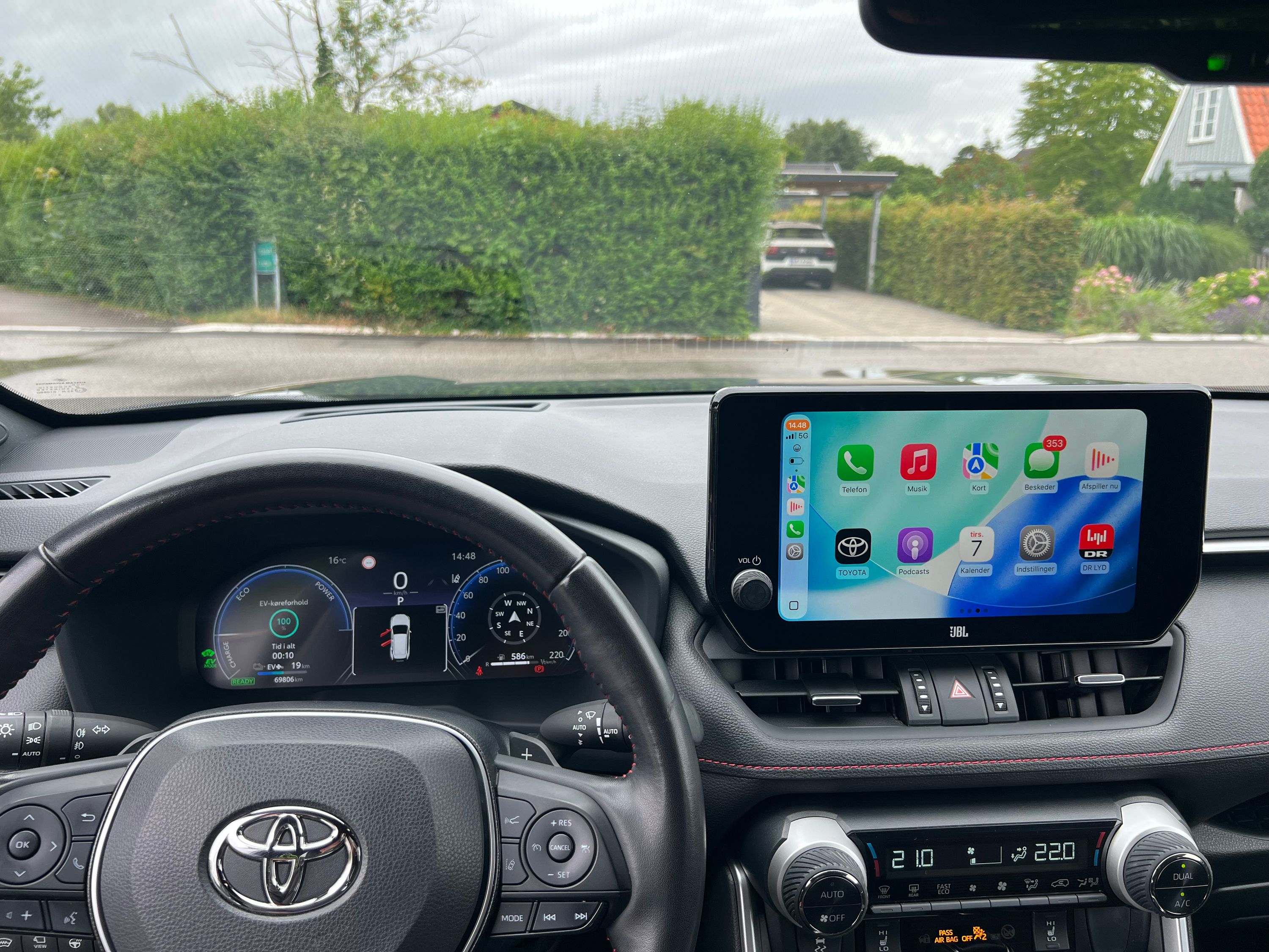 TOYOTA Rav4 Plug In Thumbnail 12