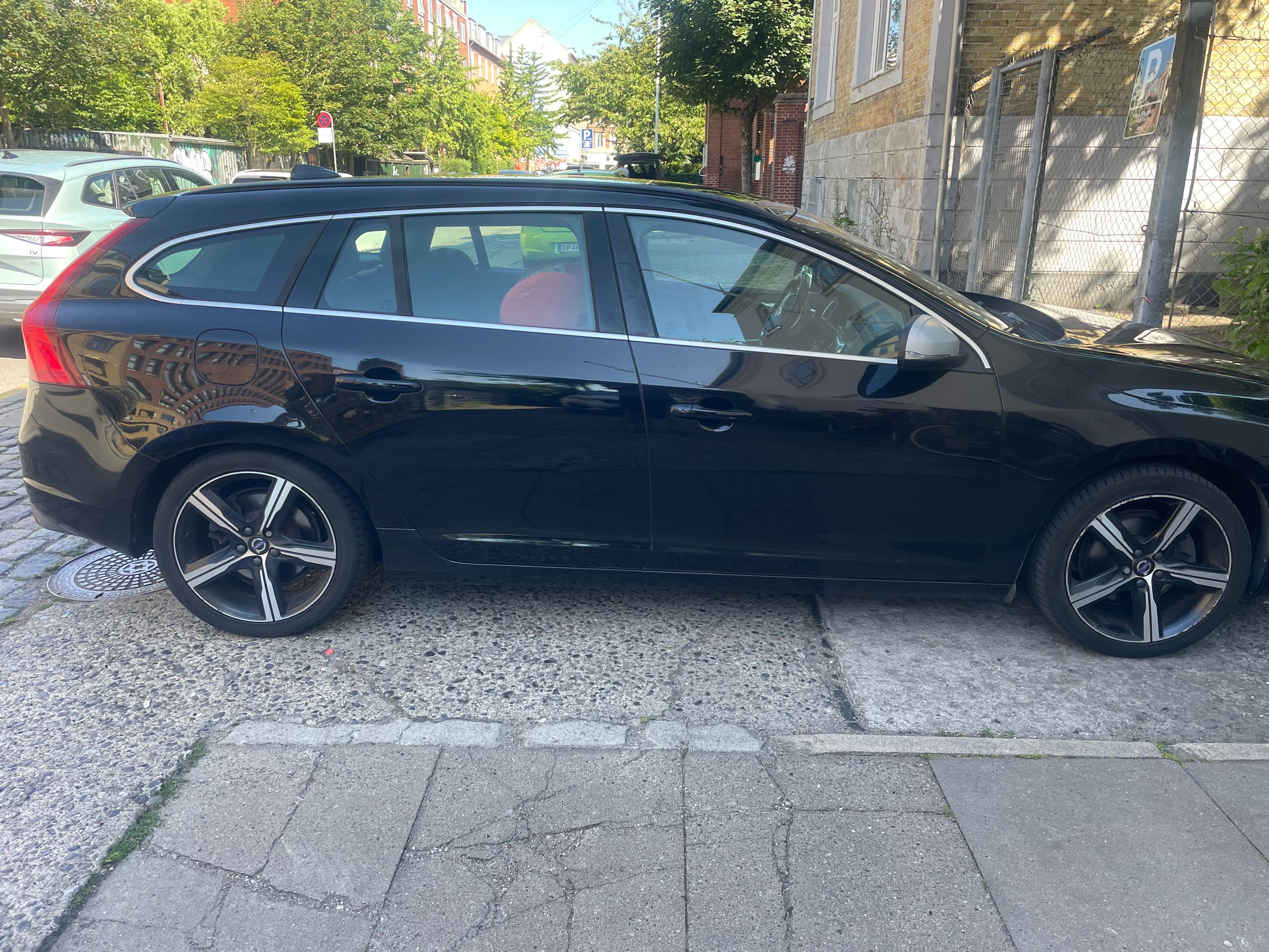 VOLVO V60 Thumbnail 7