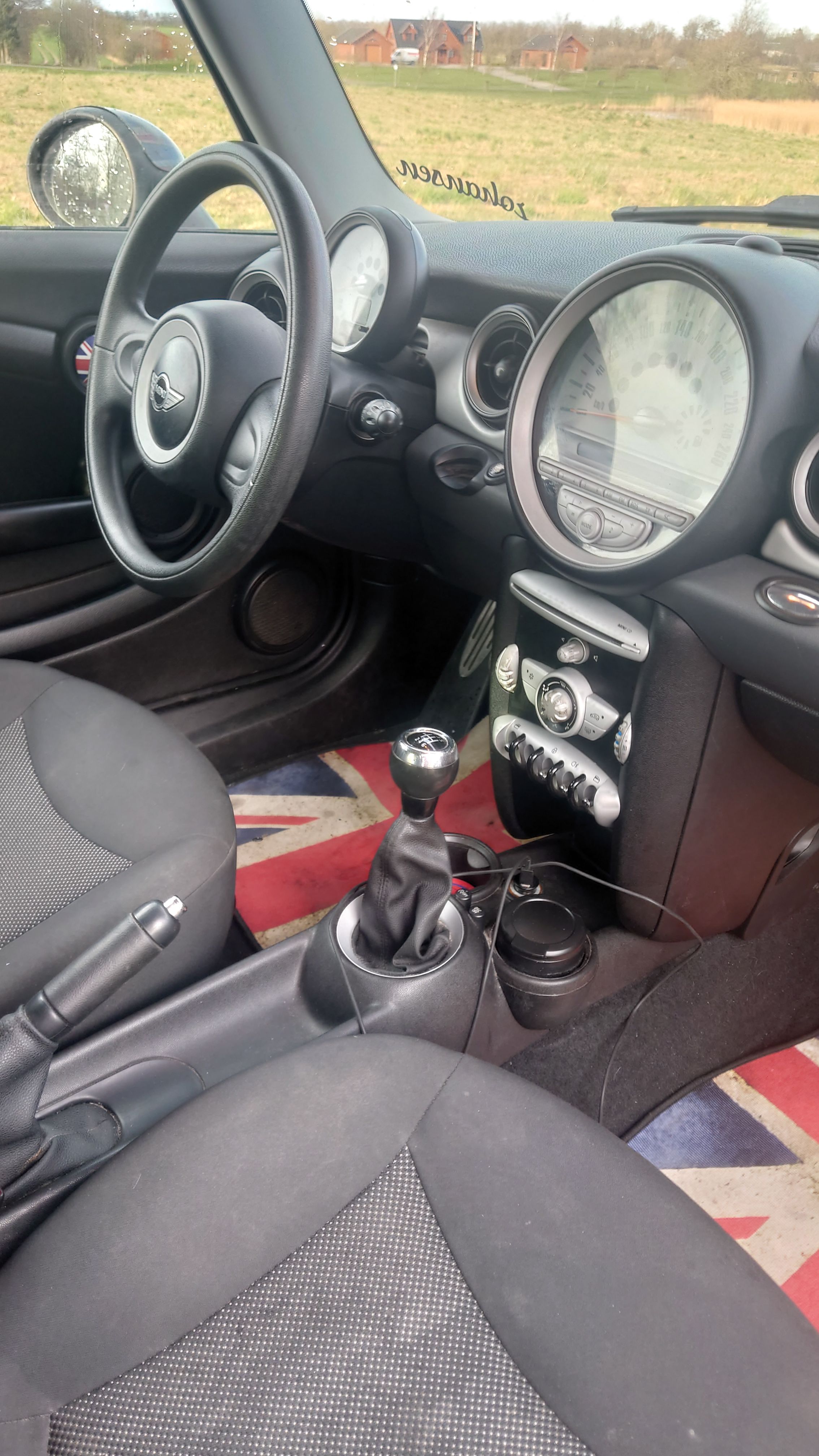 MINI Cooper Thumbnail 8