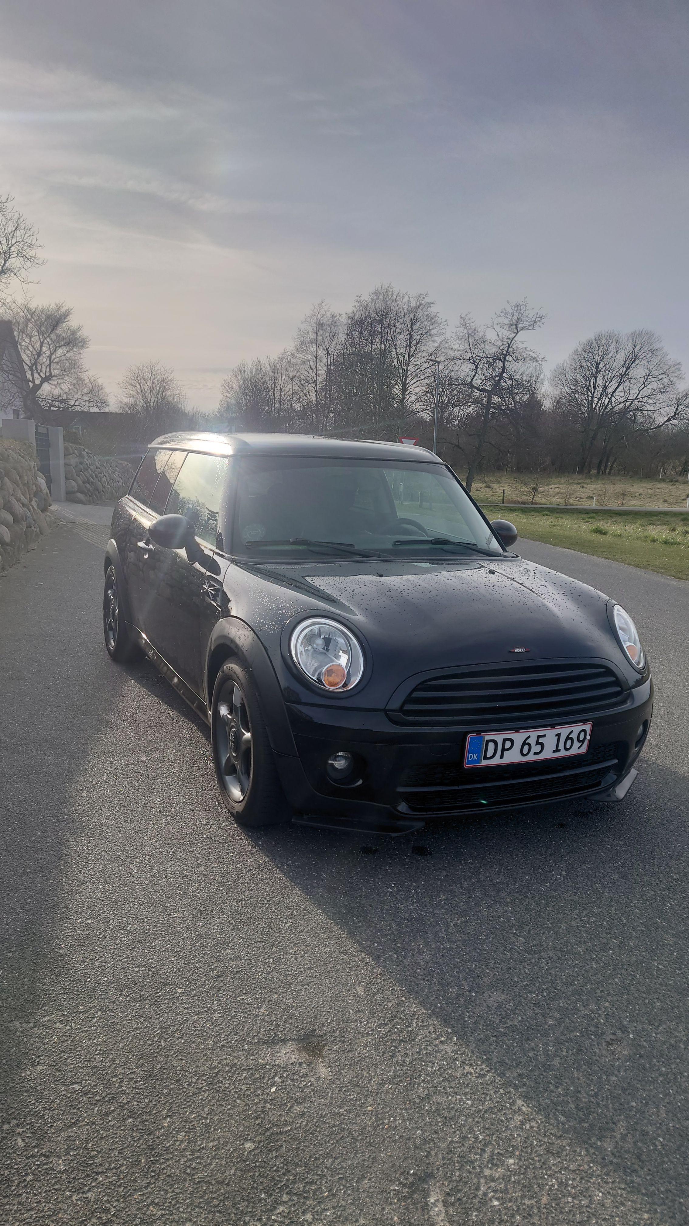 MINI Cooper Thumbnail 2