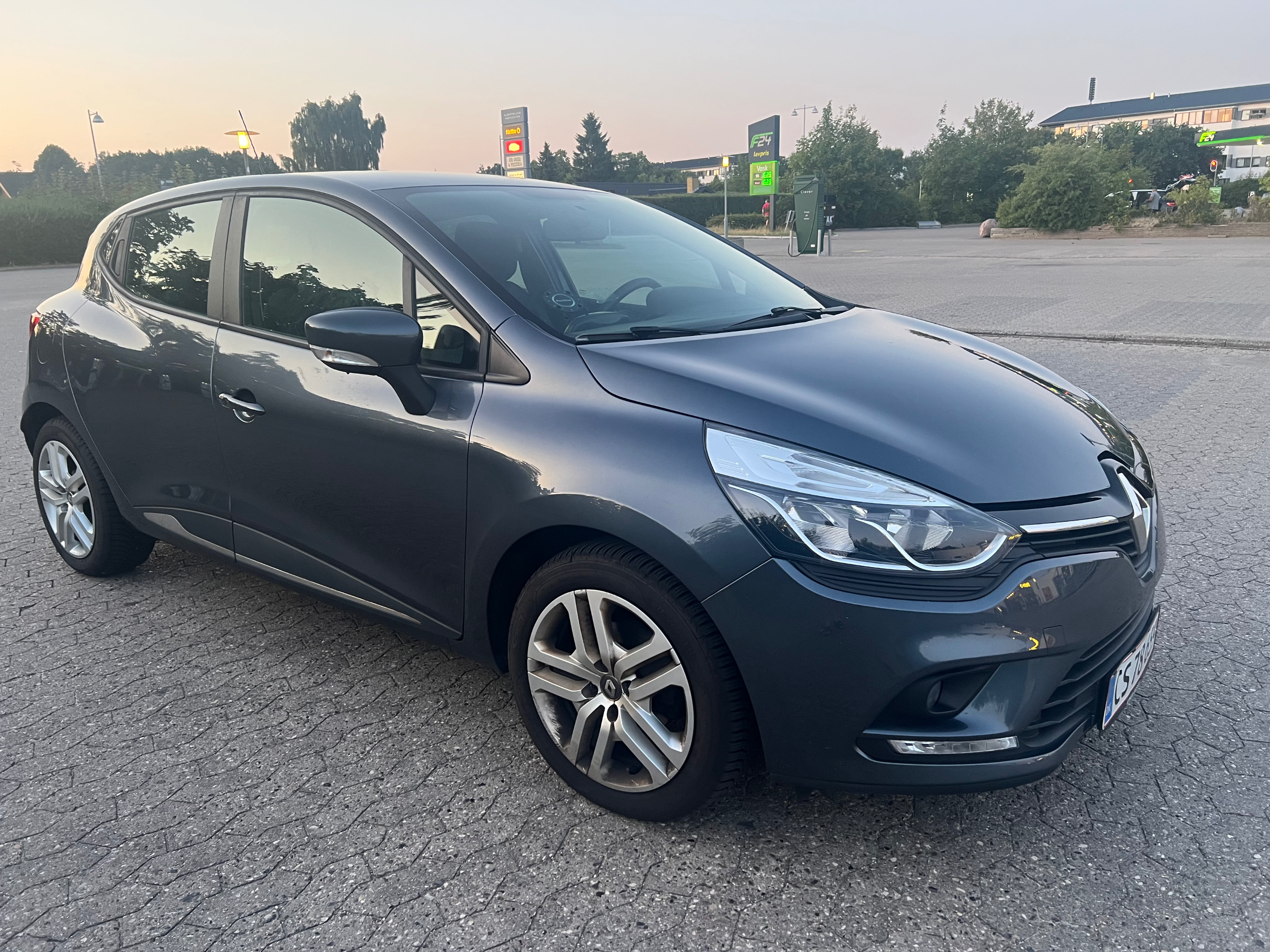 RENAULT Ny Clio 1