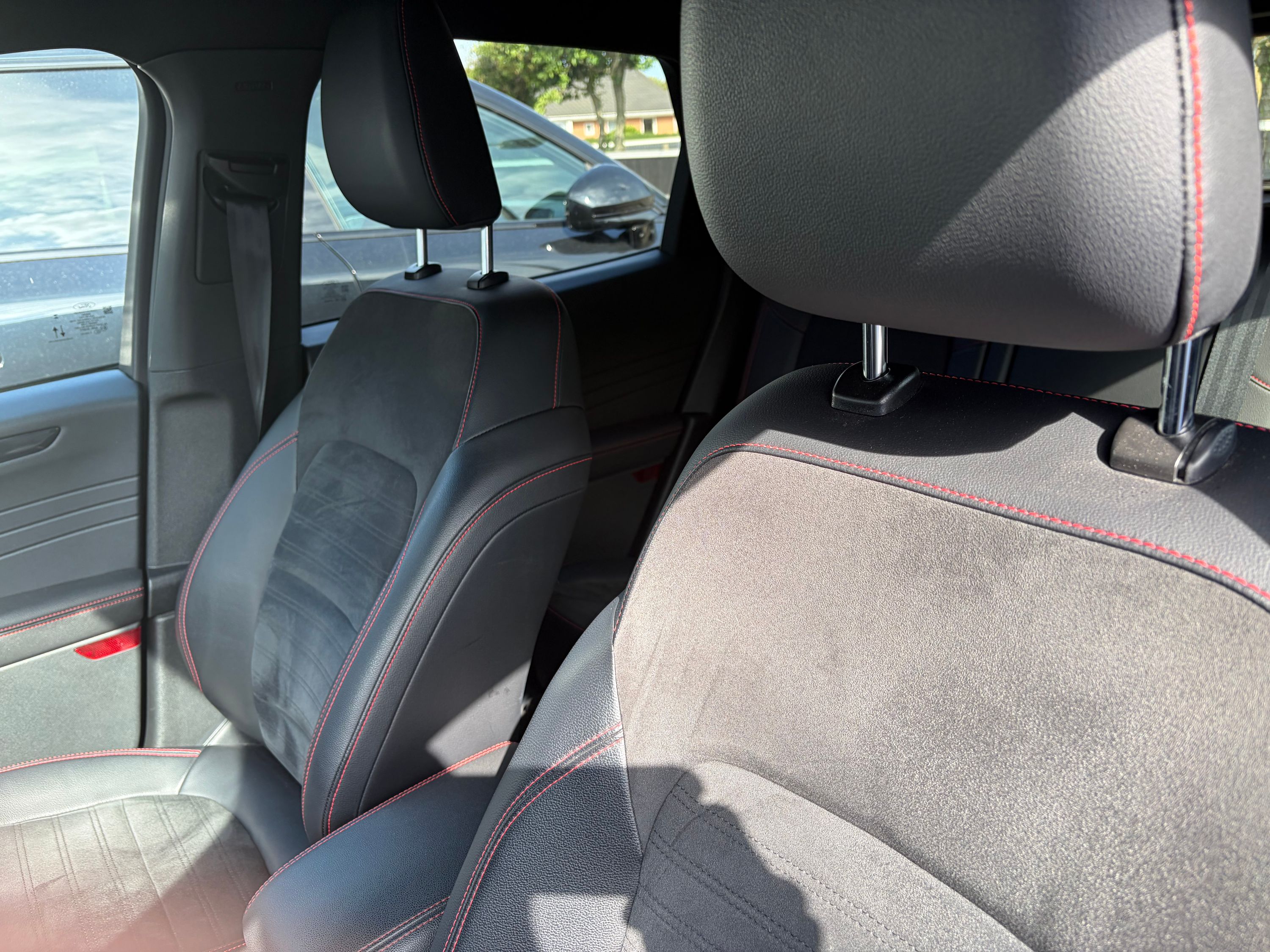 FORD Kuga Thumbnail 3