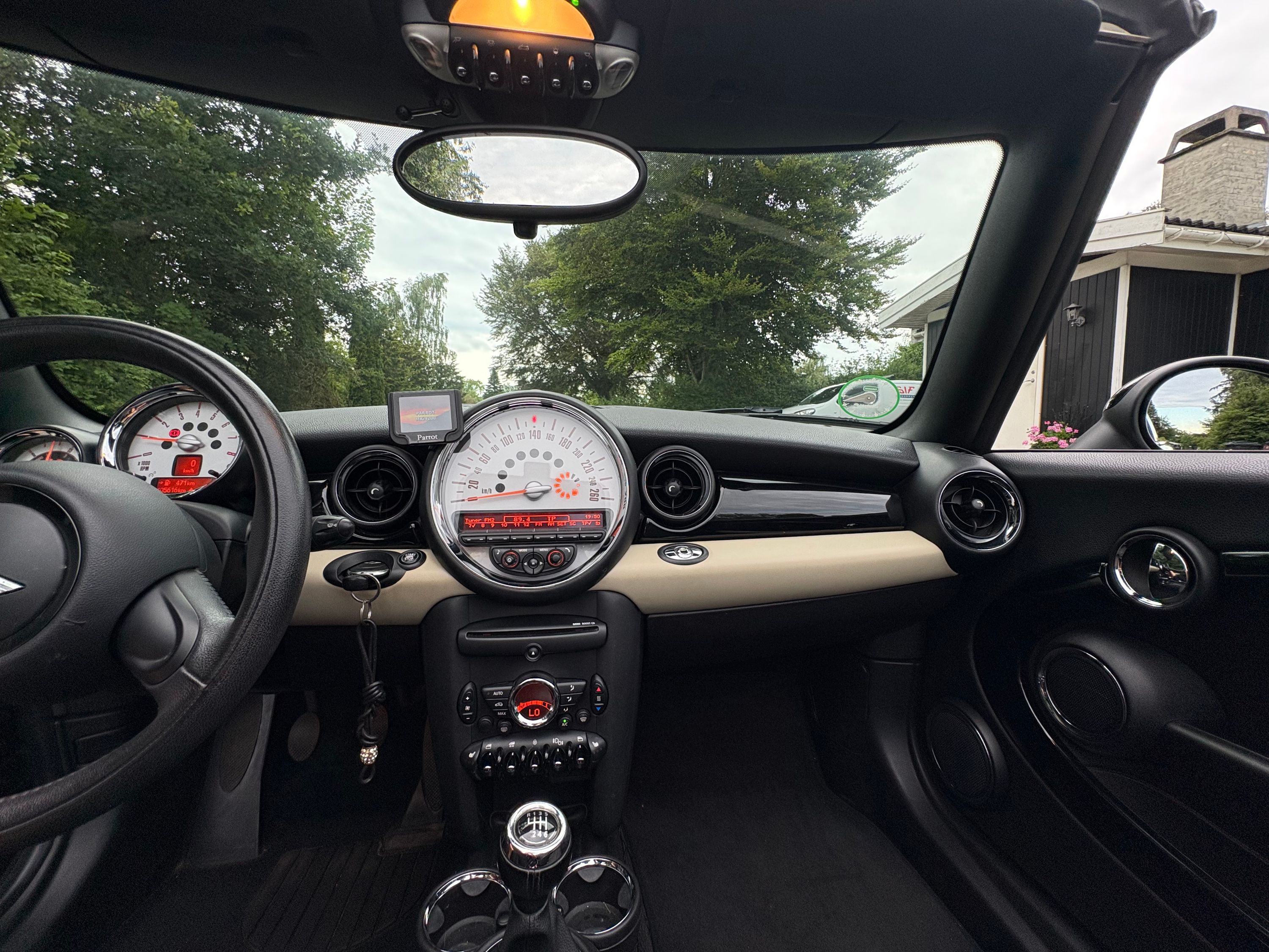 MINI Cooper Thumbnail 5