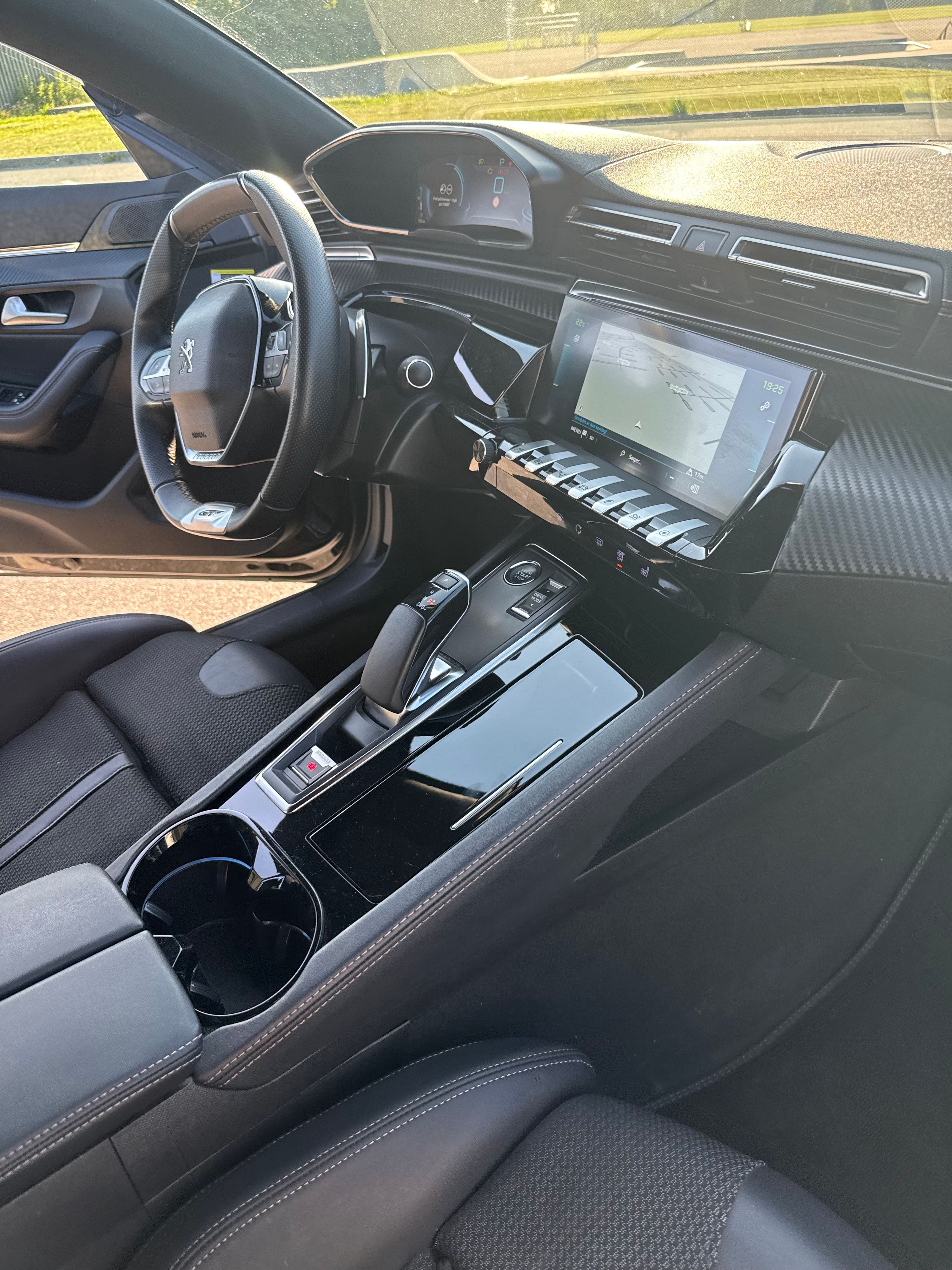 PEUGEOT 508 Thumbnail 10
