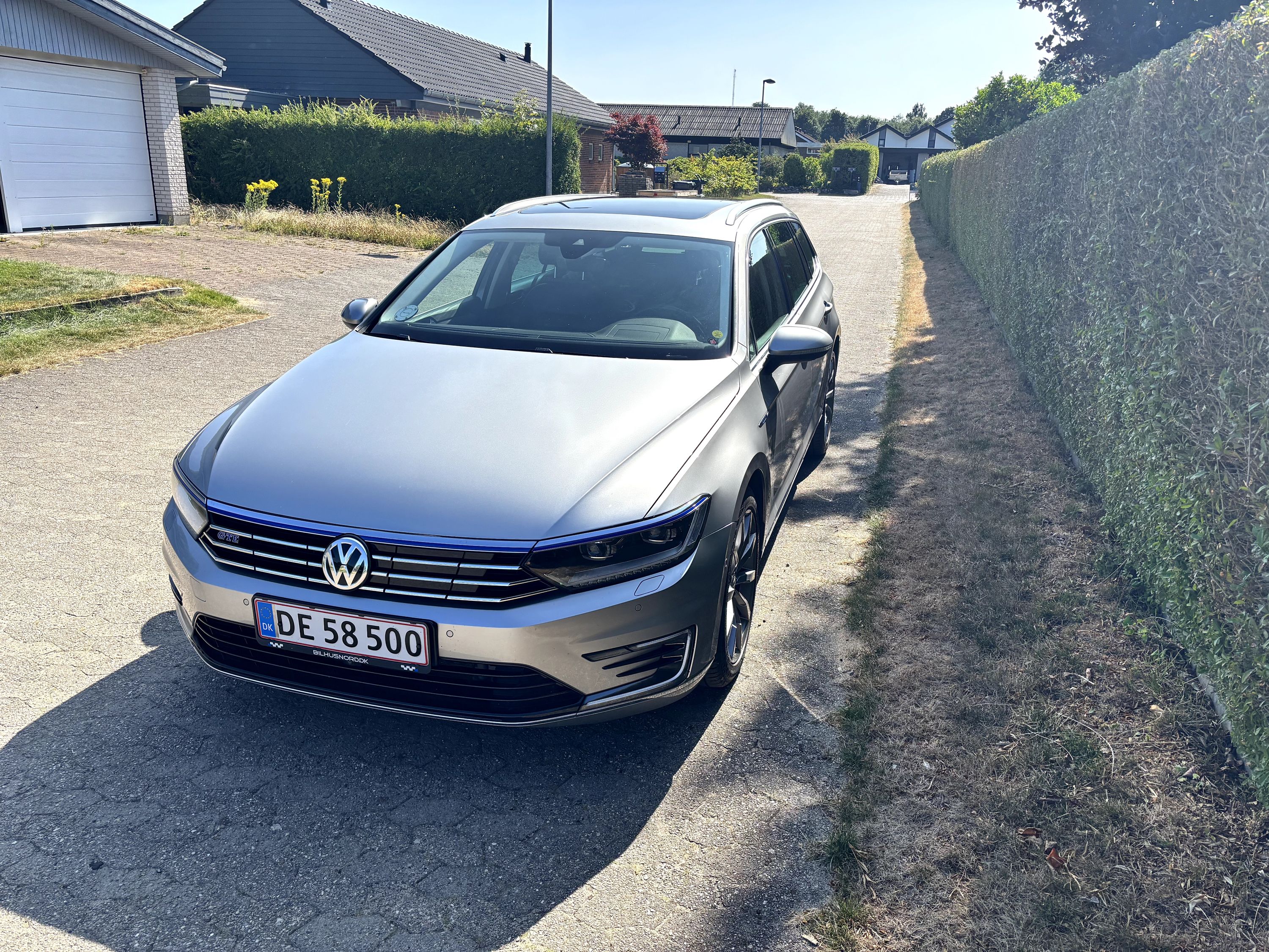 VOLKSWAGEN Passat Thumbnail 14