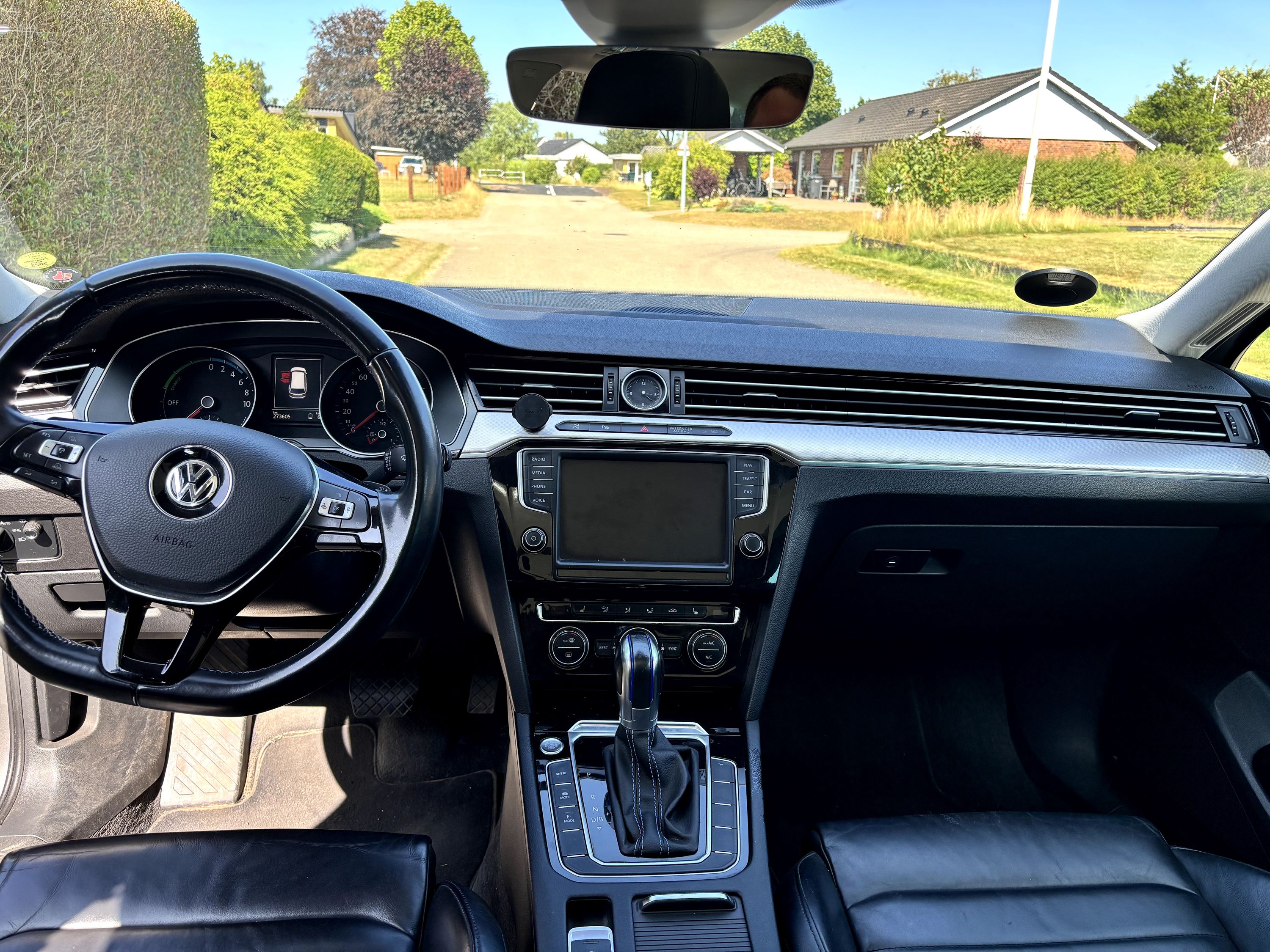 VOLKSWAGEN Passat Thumbnail 15