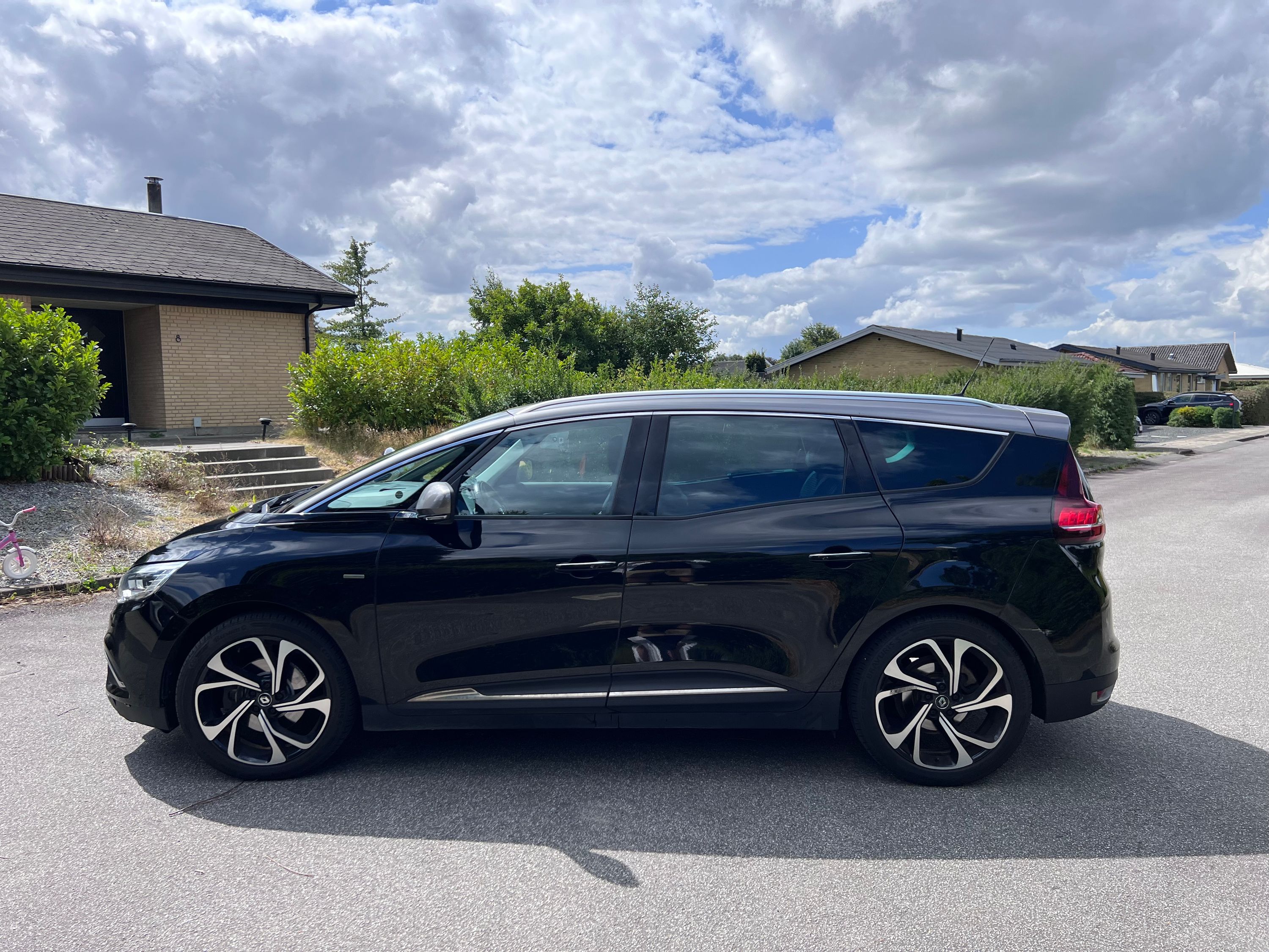 RENAULT Grand Scenic Thumbnail 8