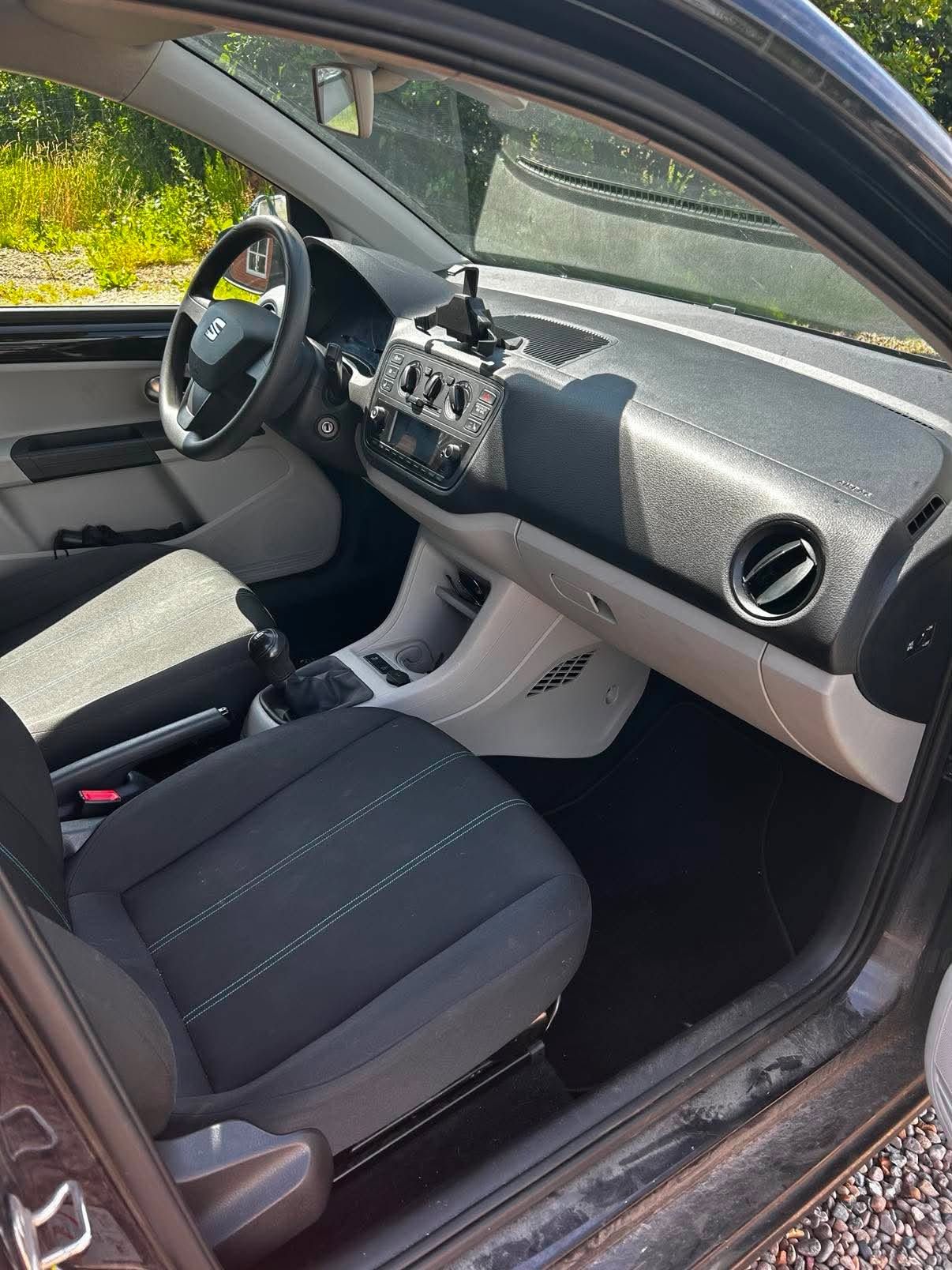 SEAT Mii Thumbnail 3