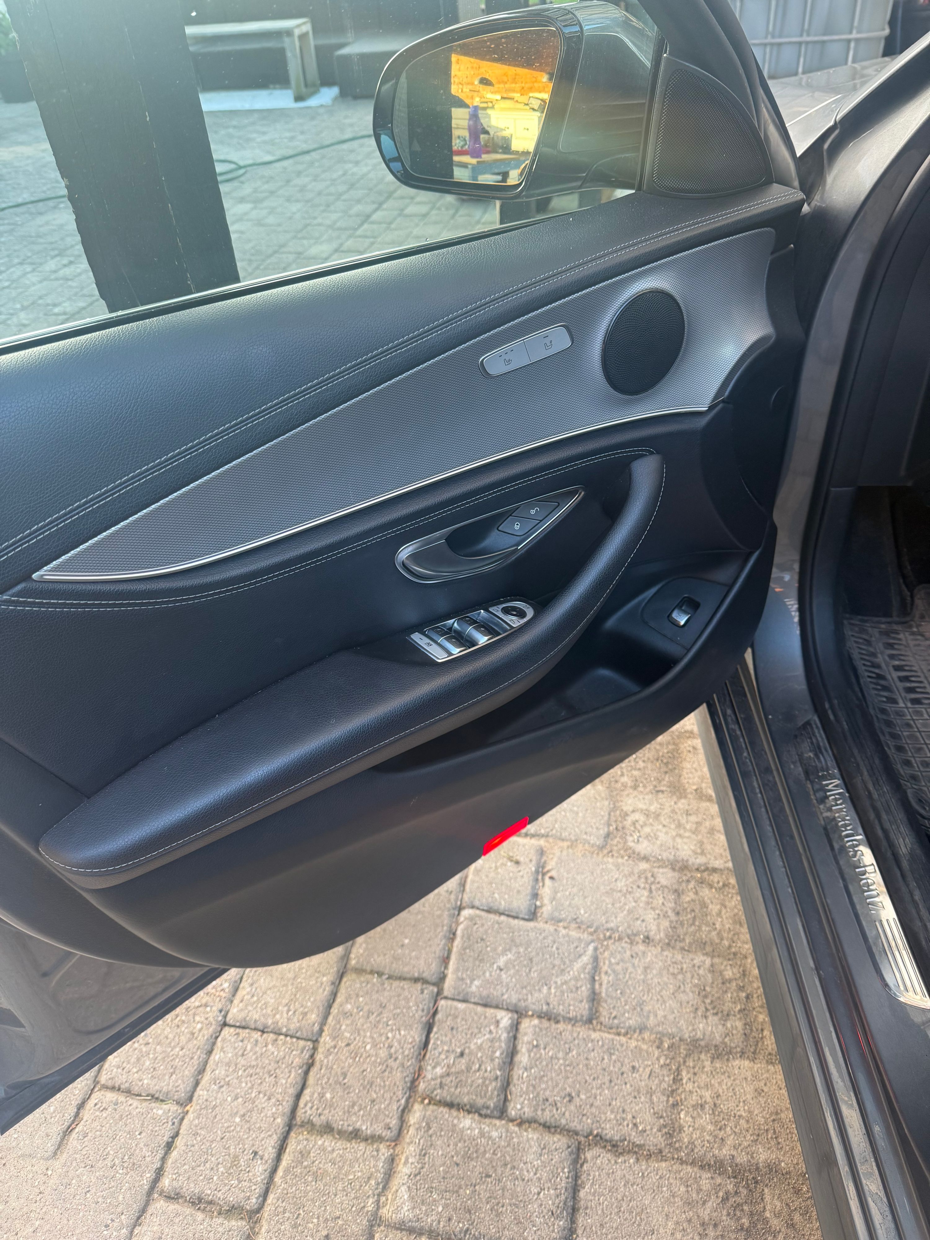 MERCEDES-BENZ E-Klasse Thumbnail 8