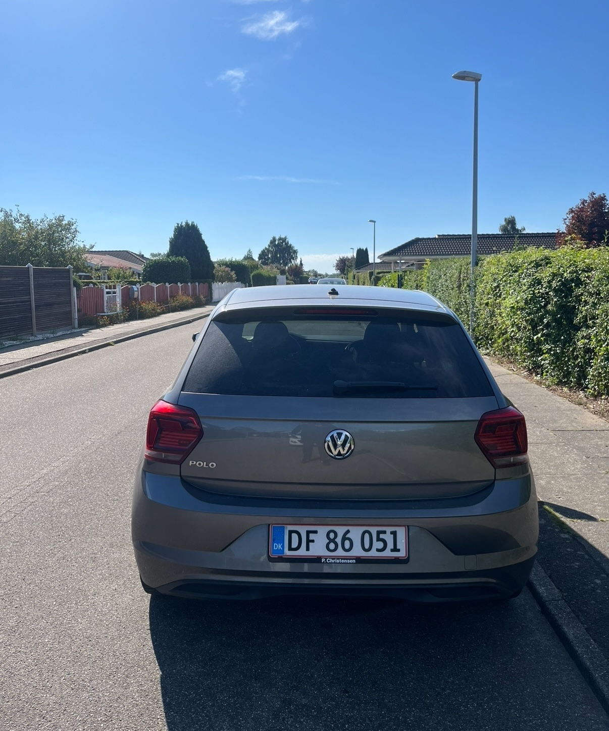 VOLKSWAGEN Polo Thumbnail 1