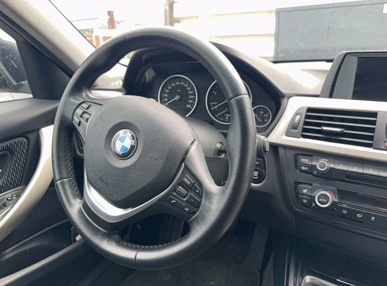 BMW 3-Serie Thumbnail 9