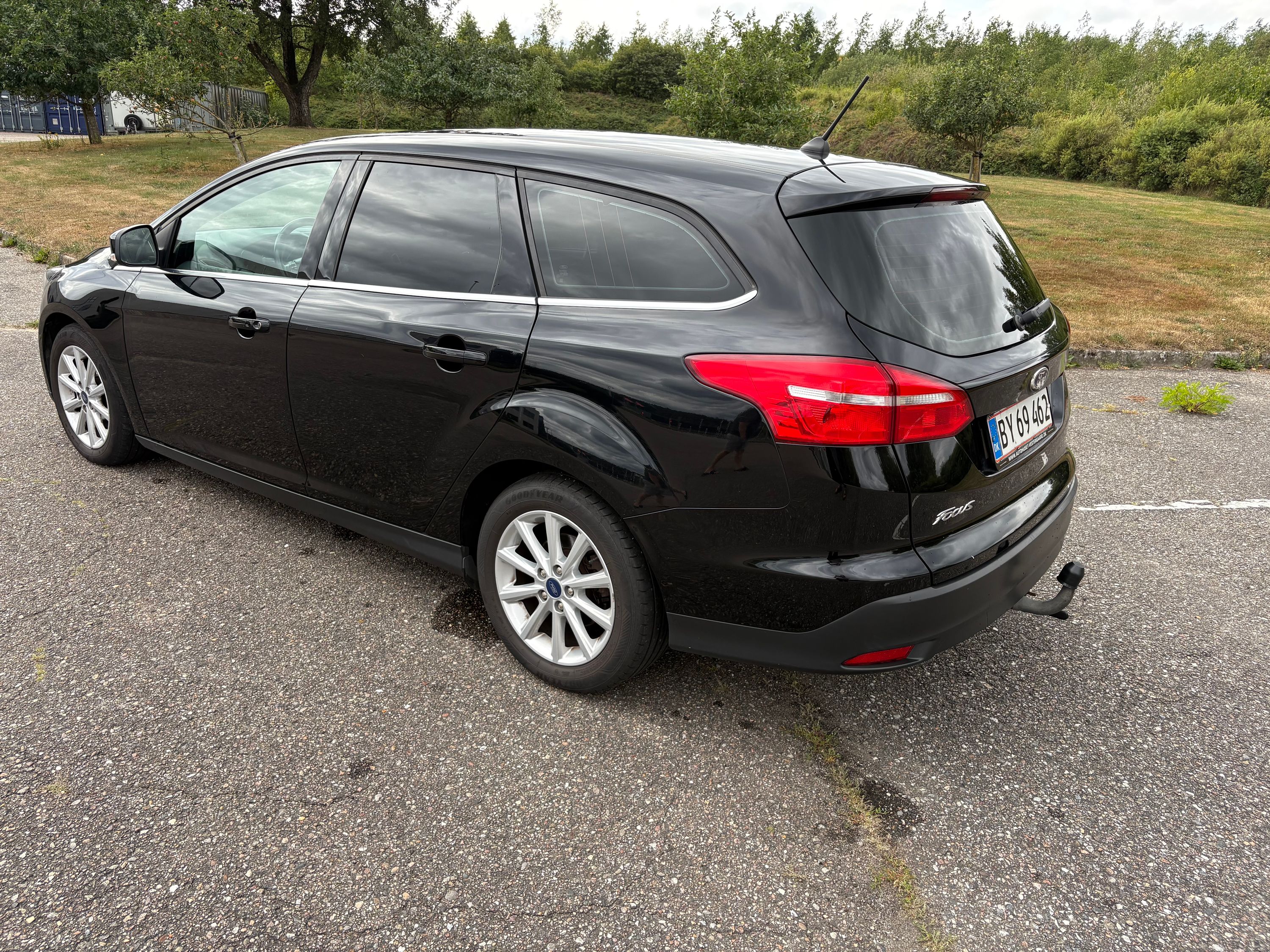 FORD Focus Thumbnail 3