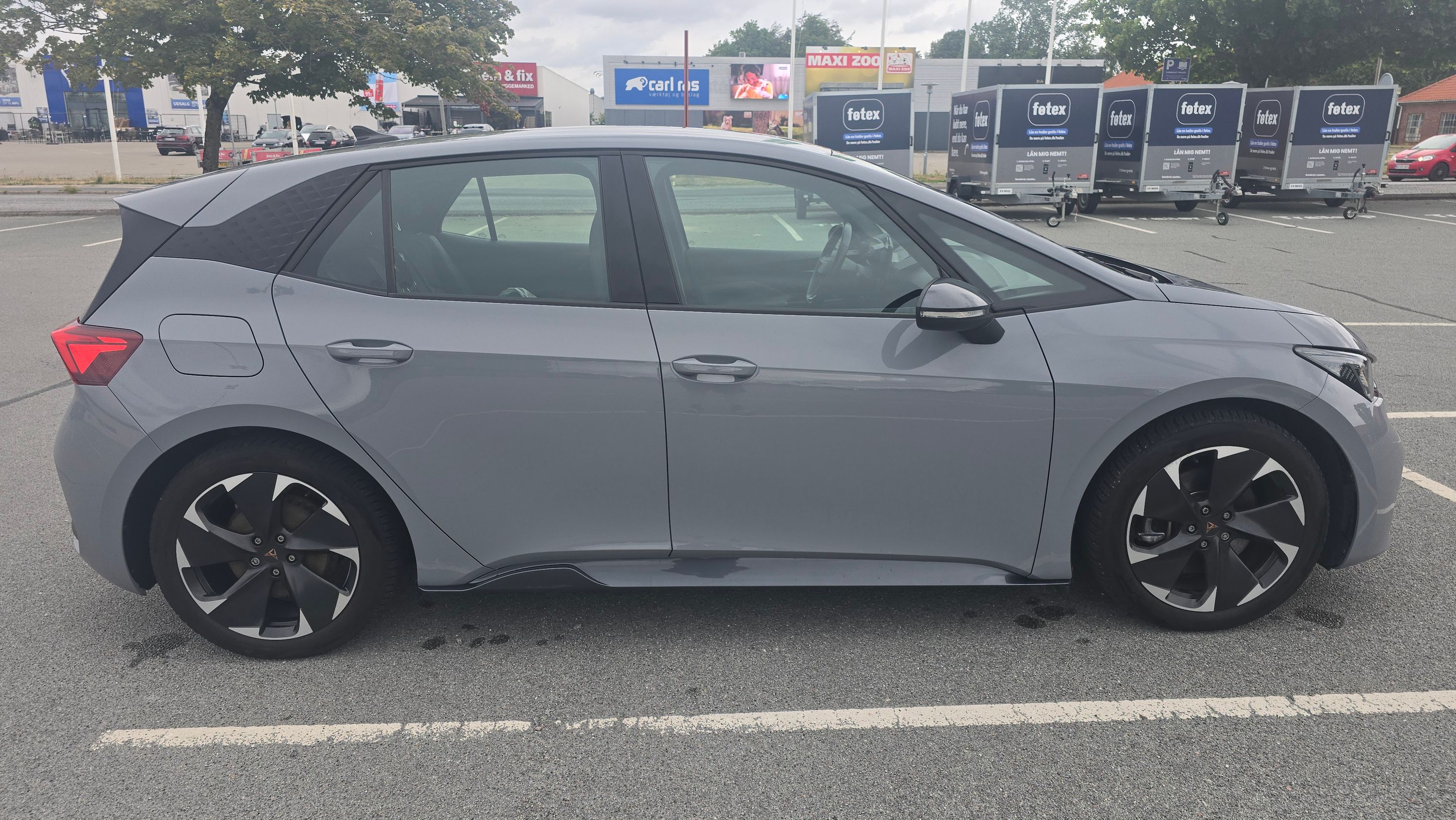 Cupra Born Thumbnail 4