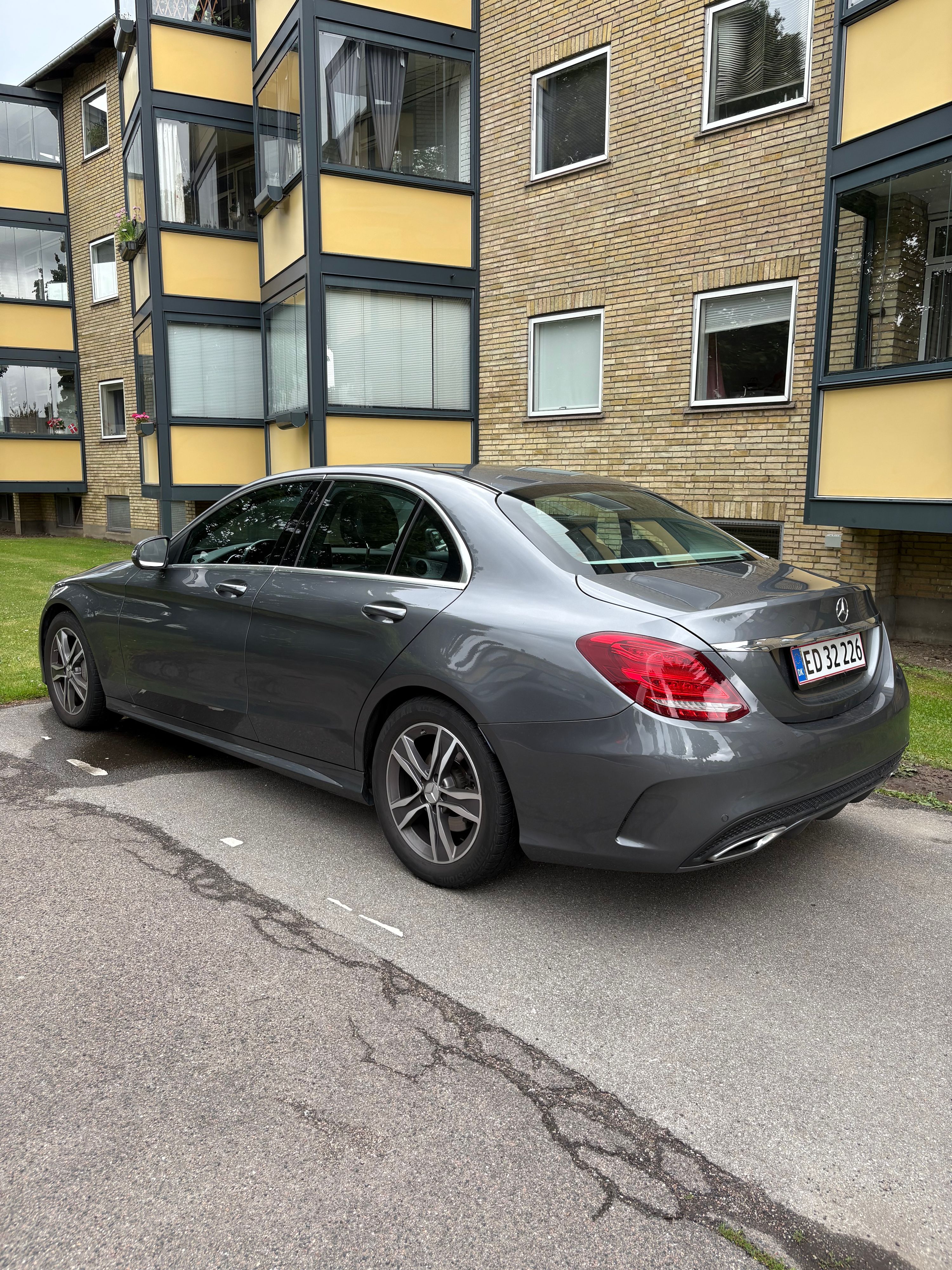 MERCEDES-BENZ C-Klasse Thumbnail 5